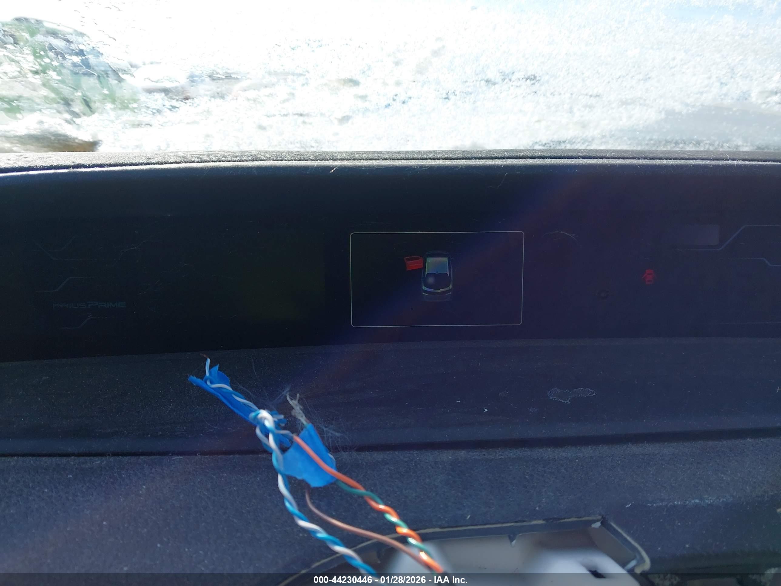 TOYOTA PRIUS image 7