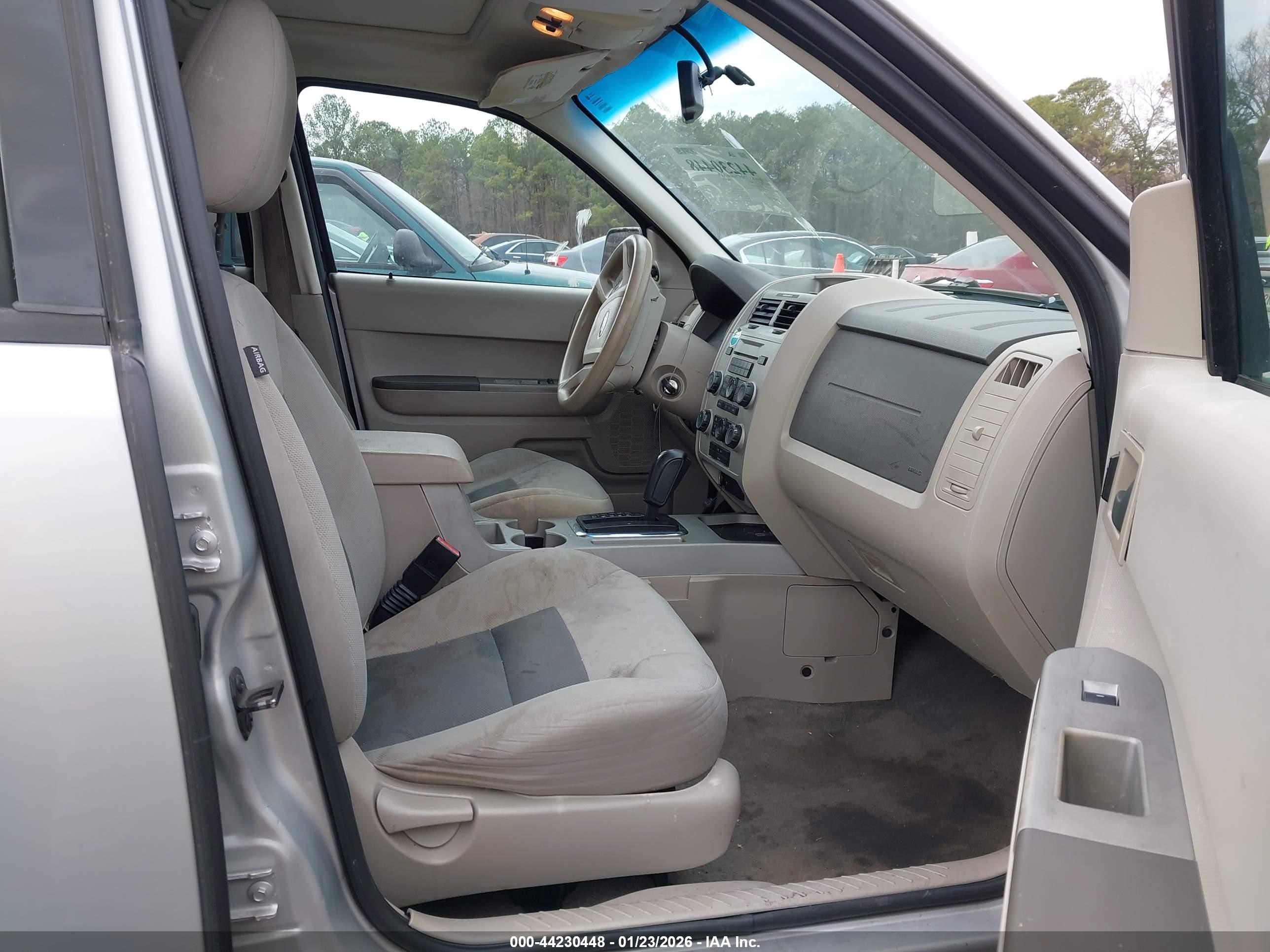 FORD ESCAPE image 5