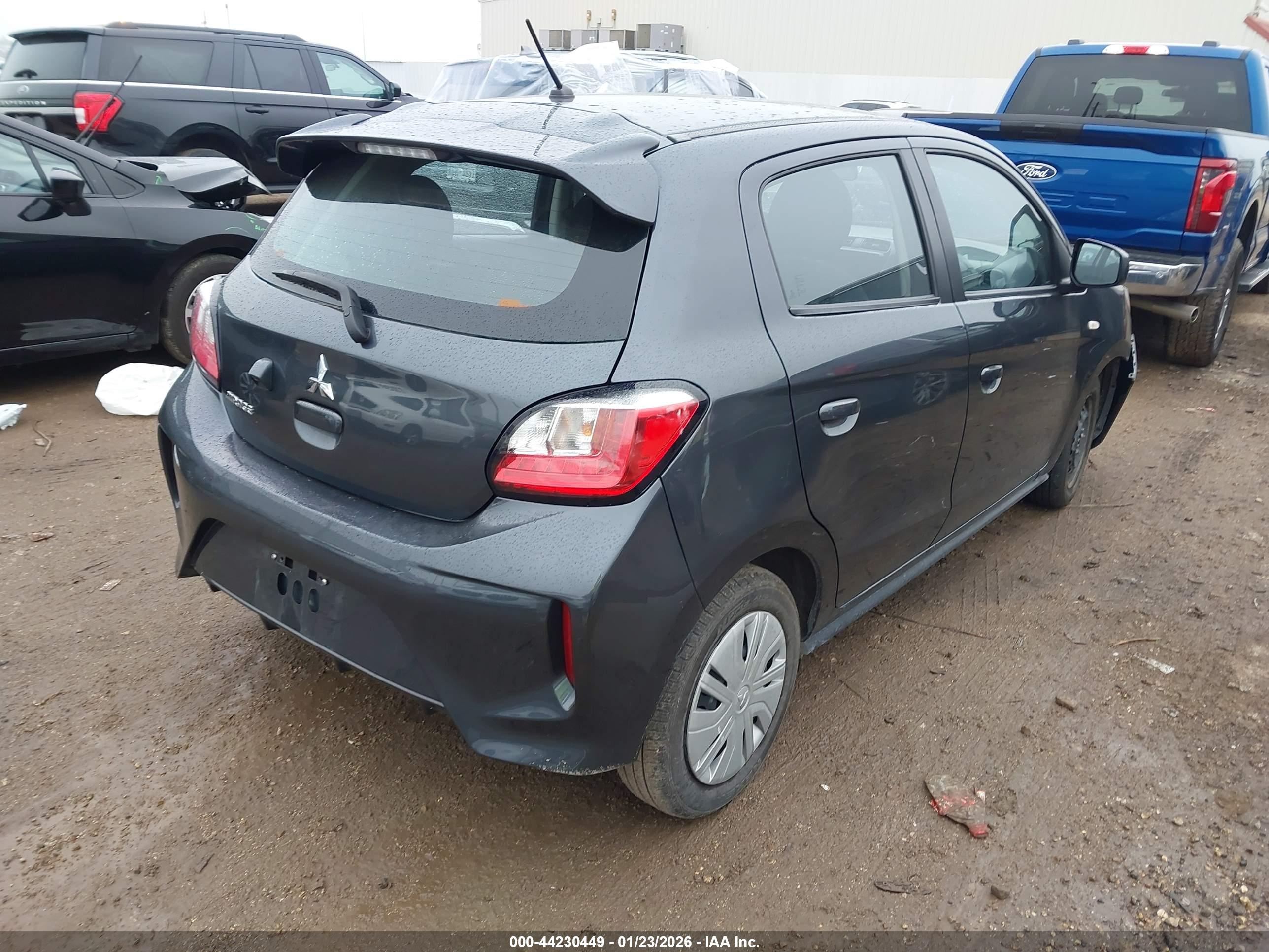 MITSUBISHI MIRAGE image 4