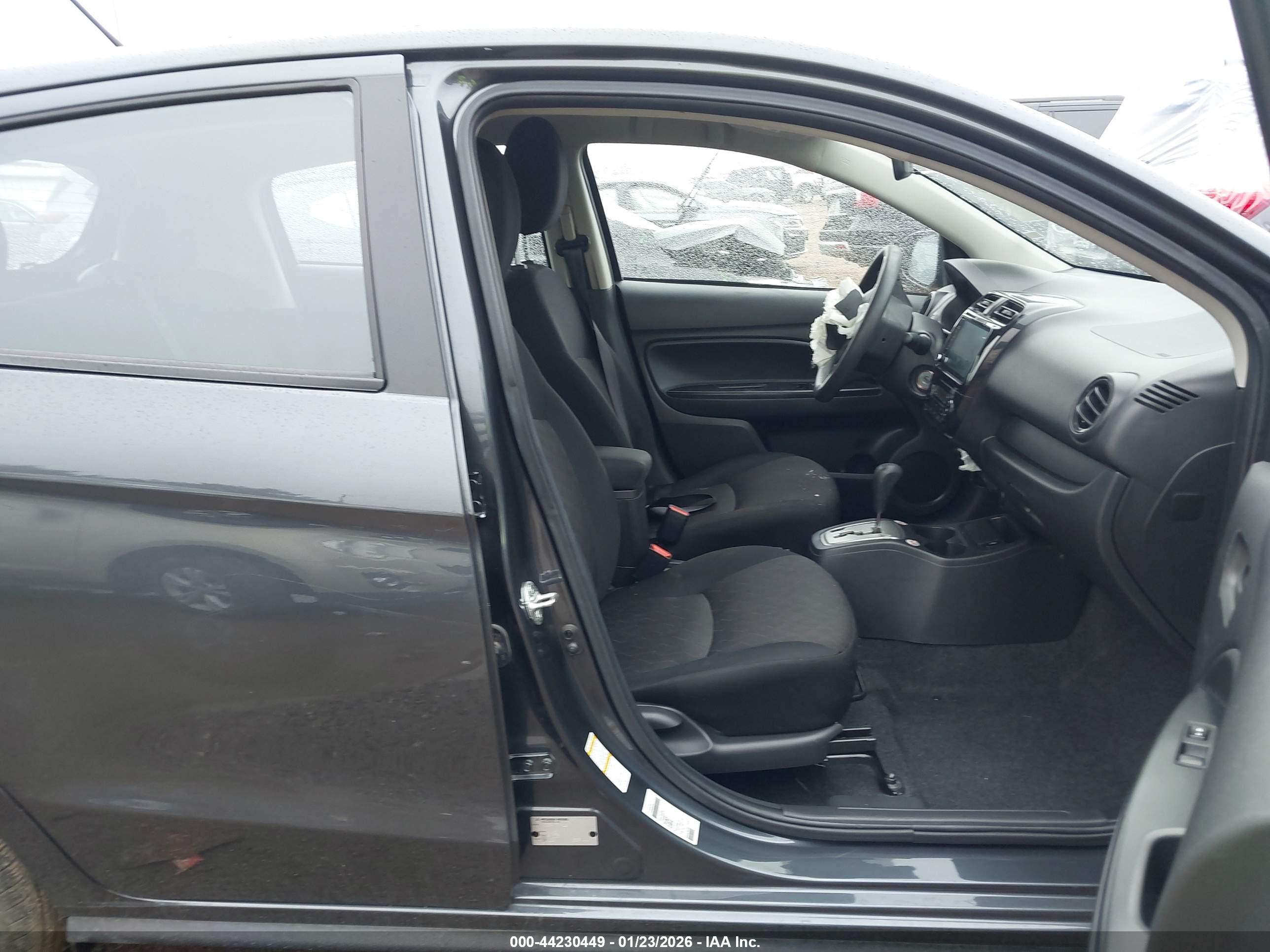 MITSUBISHI MIRAGE image 5