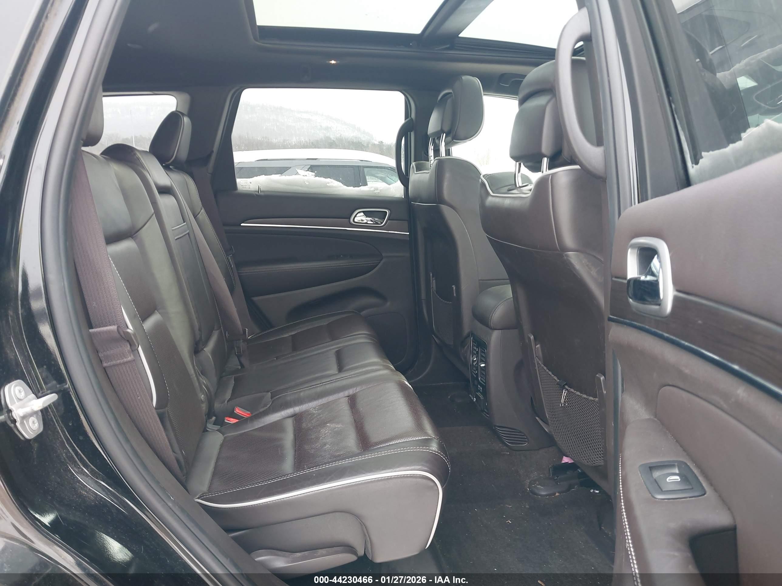 JEEP GRAND image 8