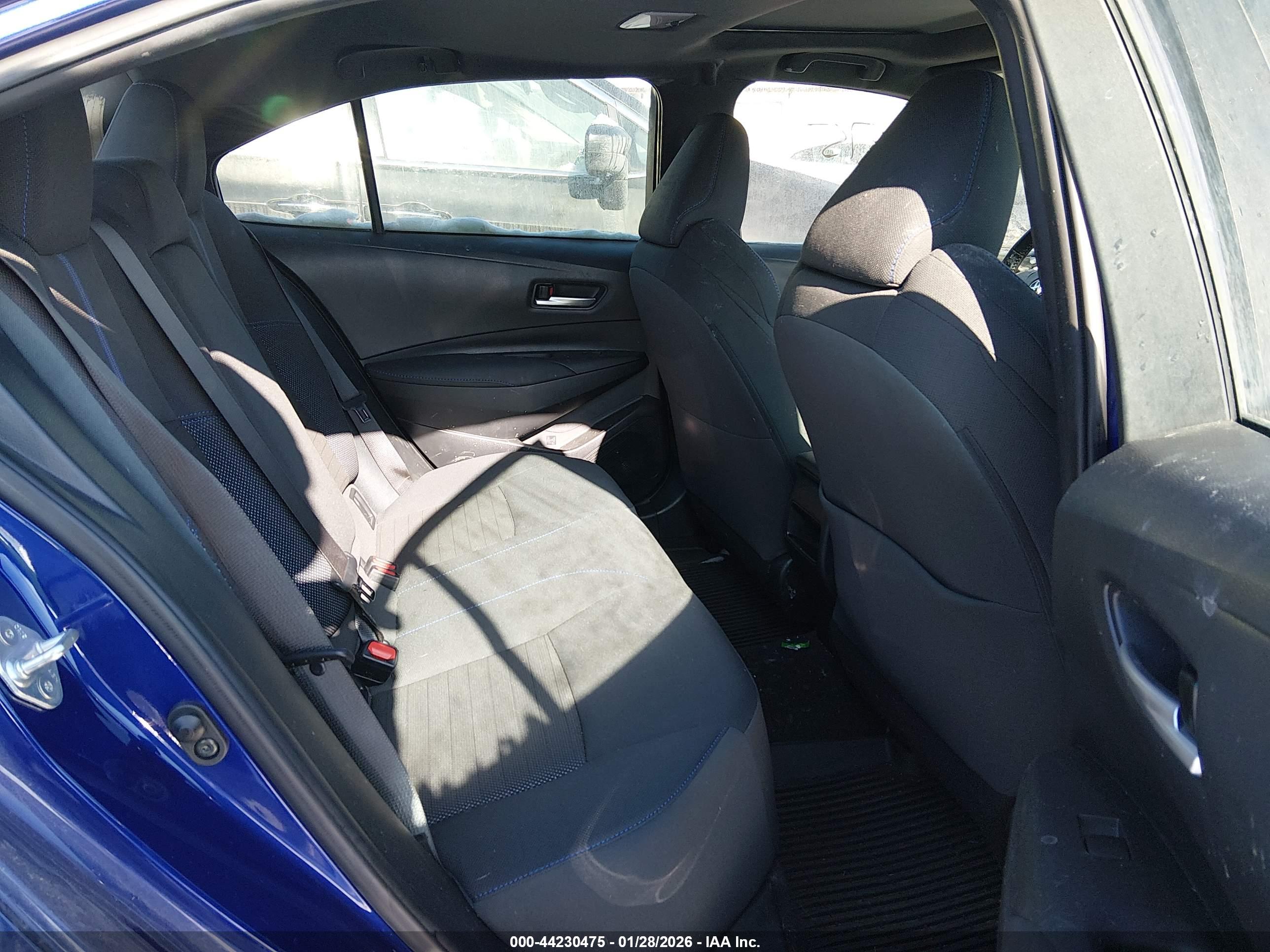 TOYOTA COROLLA image 8