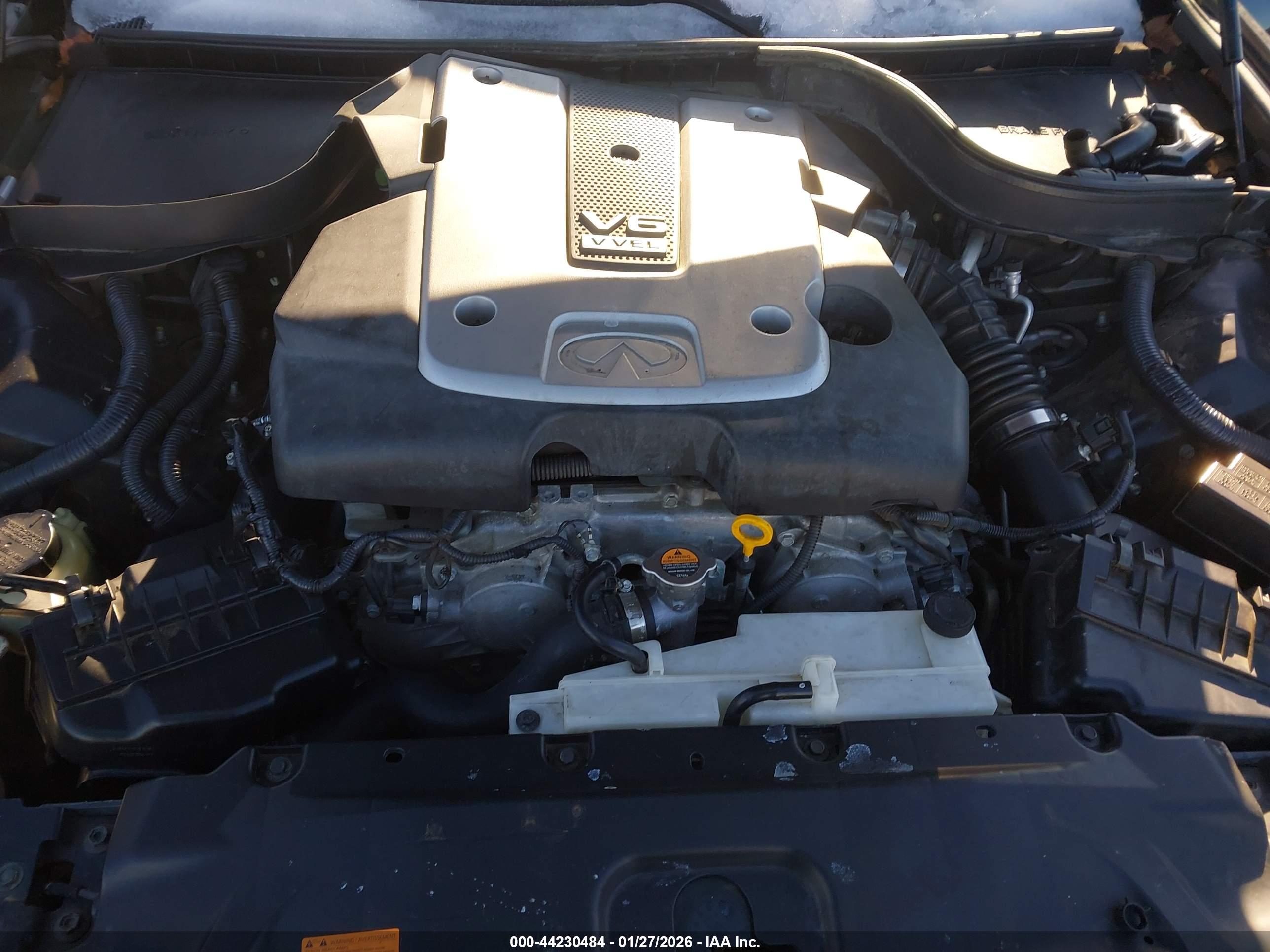 INFINITI G37 image 10