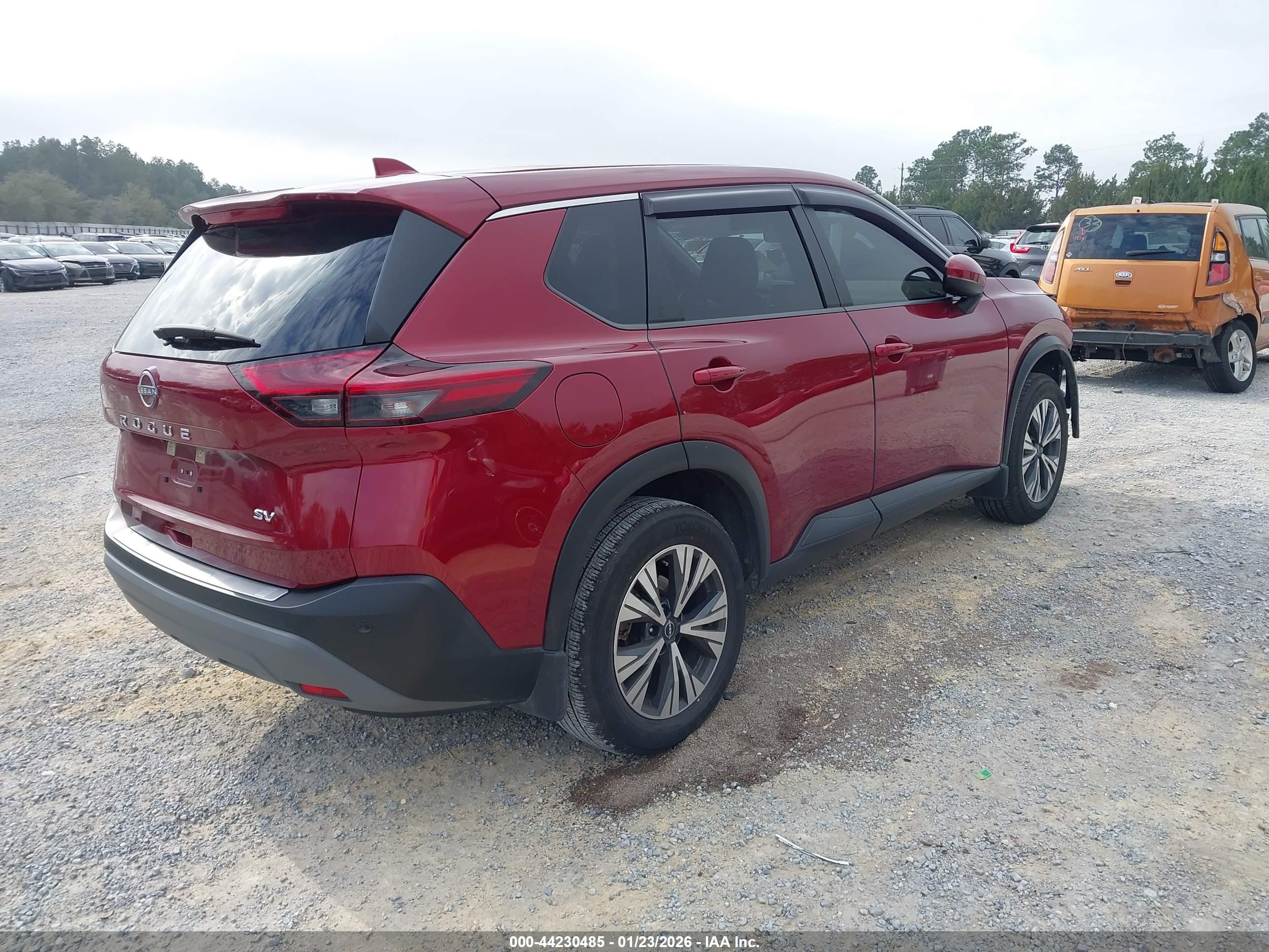 NISSAN ROGUE image 4
