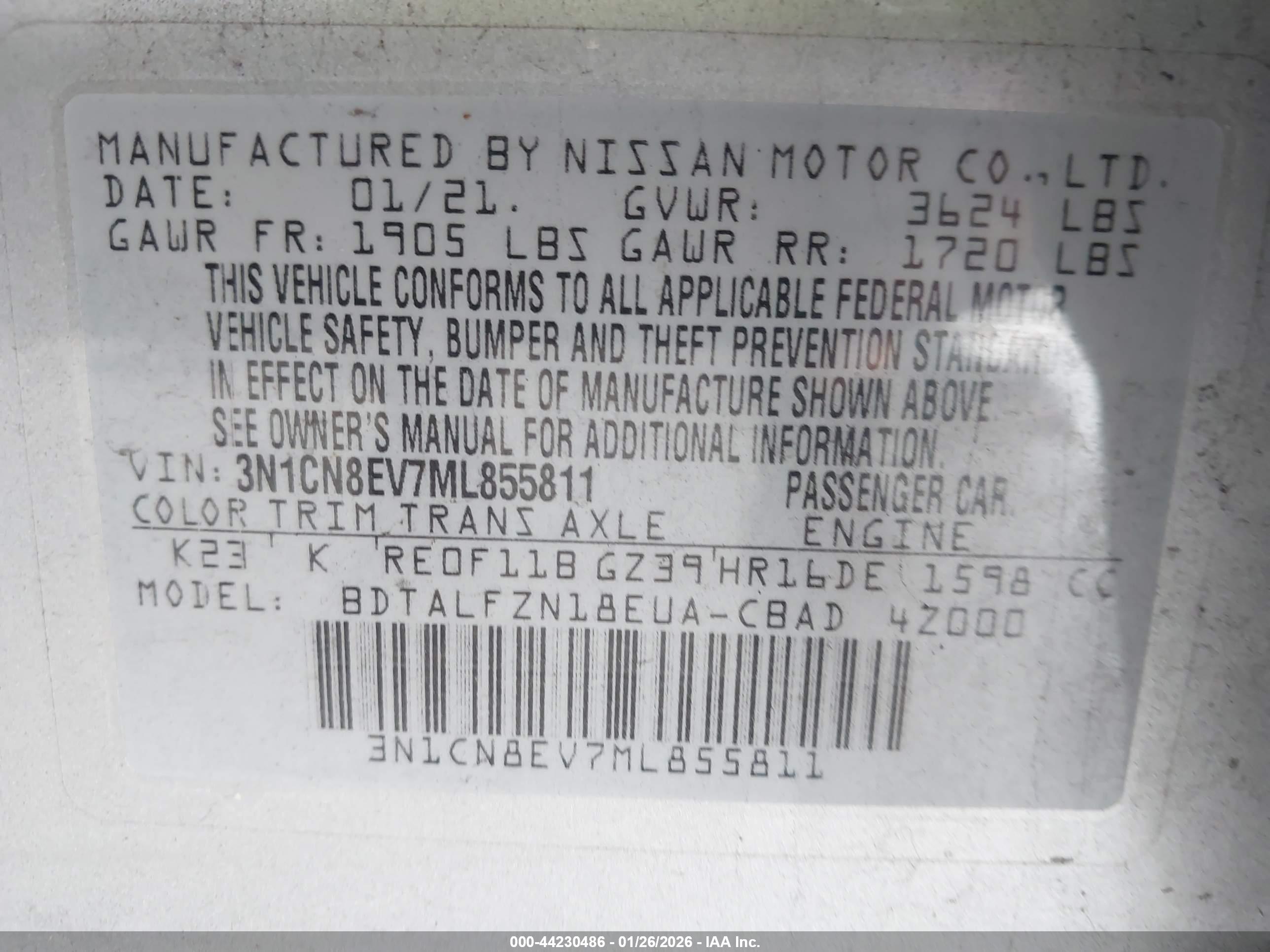 NISSAN VERSA image 9