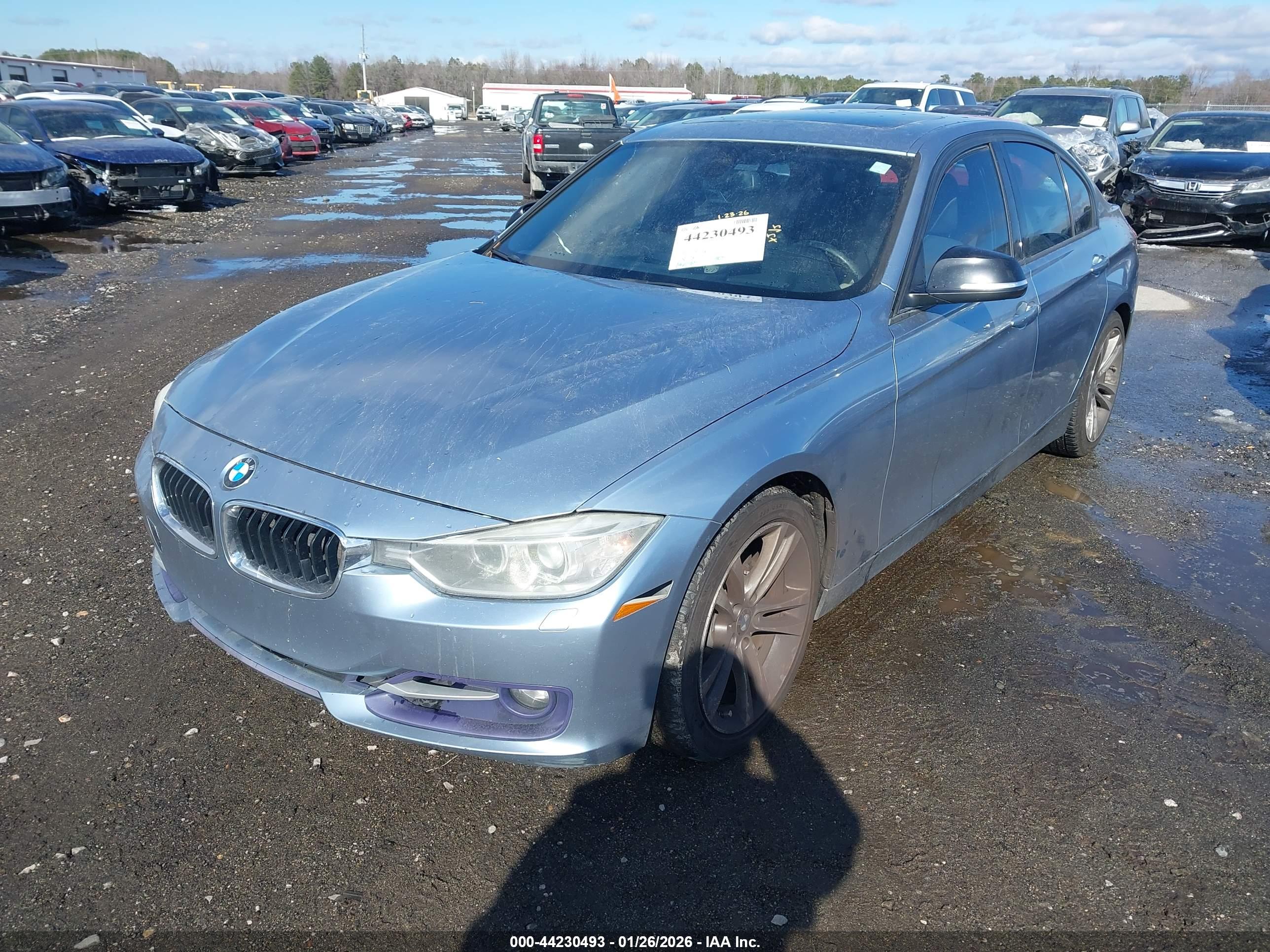 BMW 328I image 2