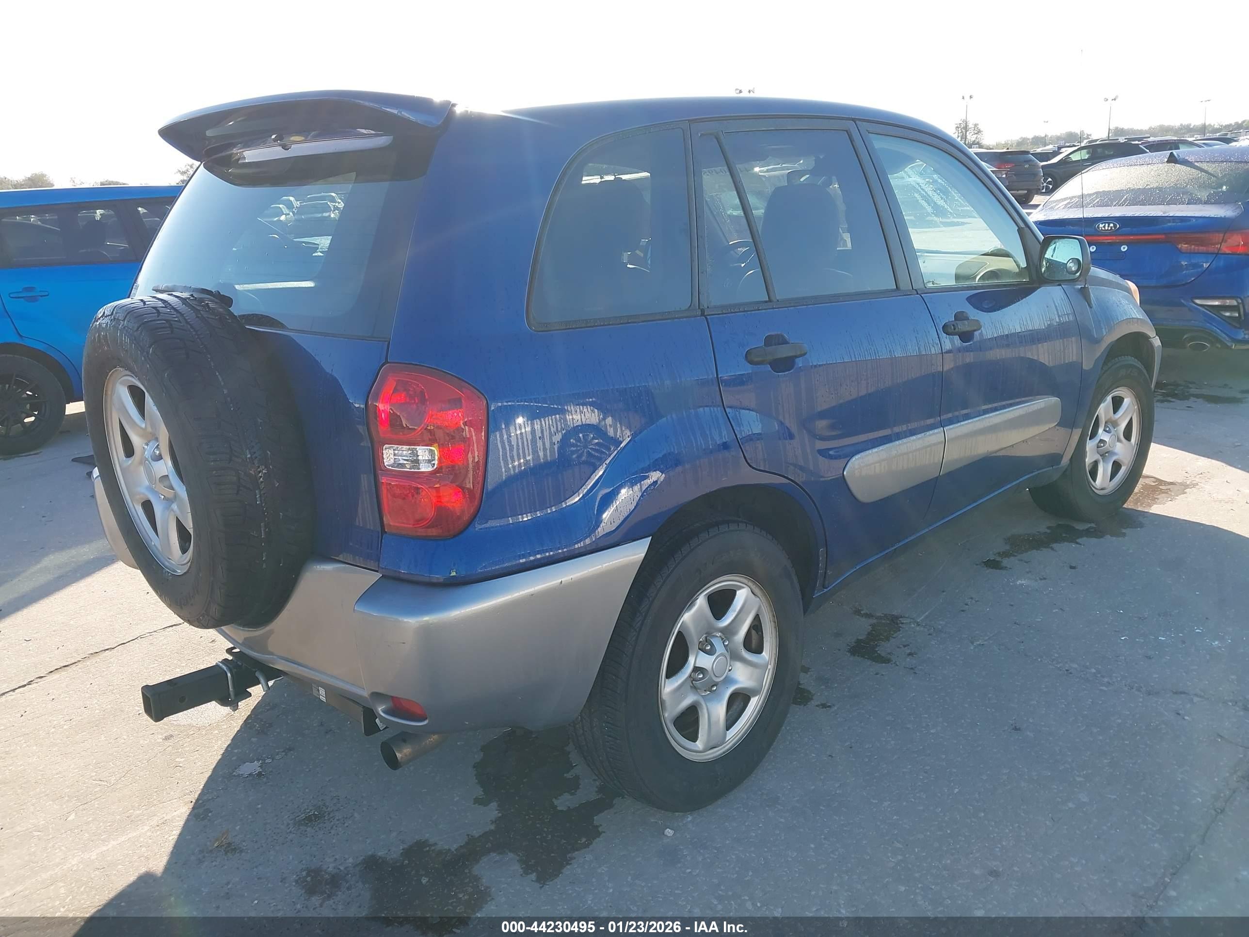 TOYOTA RAV4 image 4