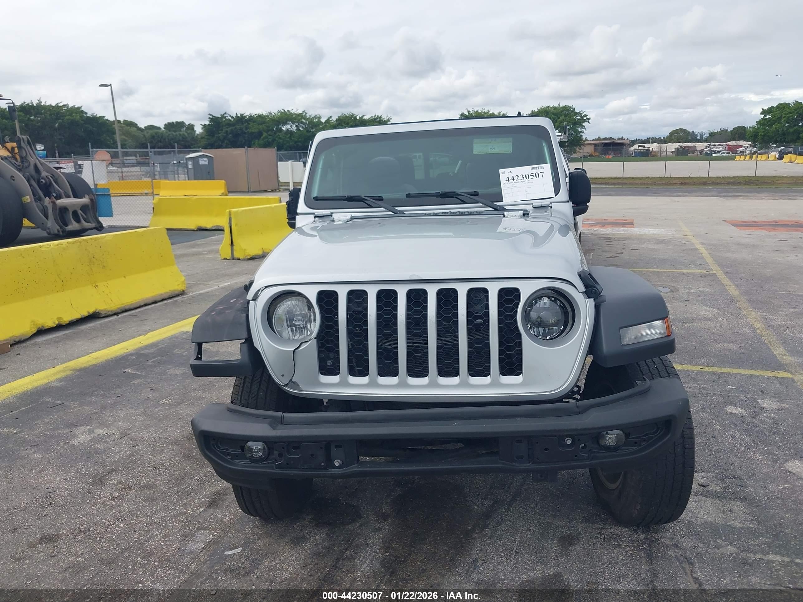 JEEP GLADIATOR image 6