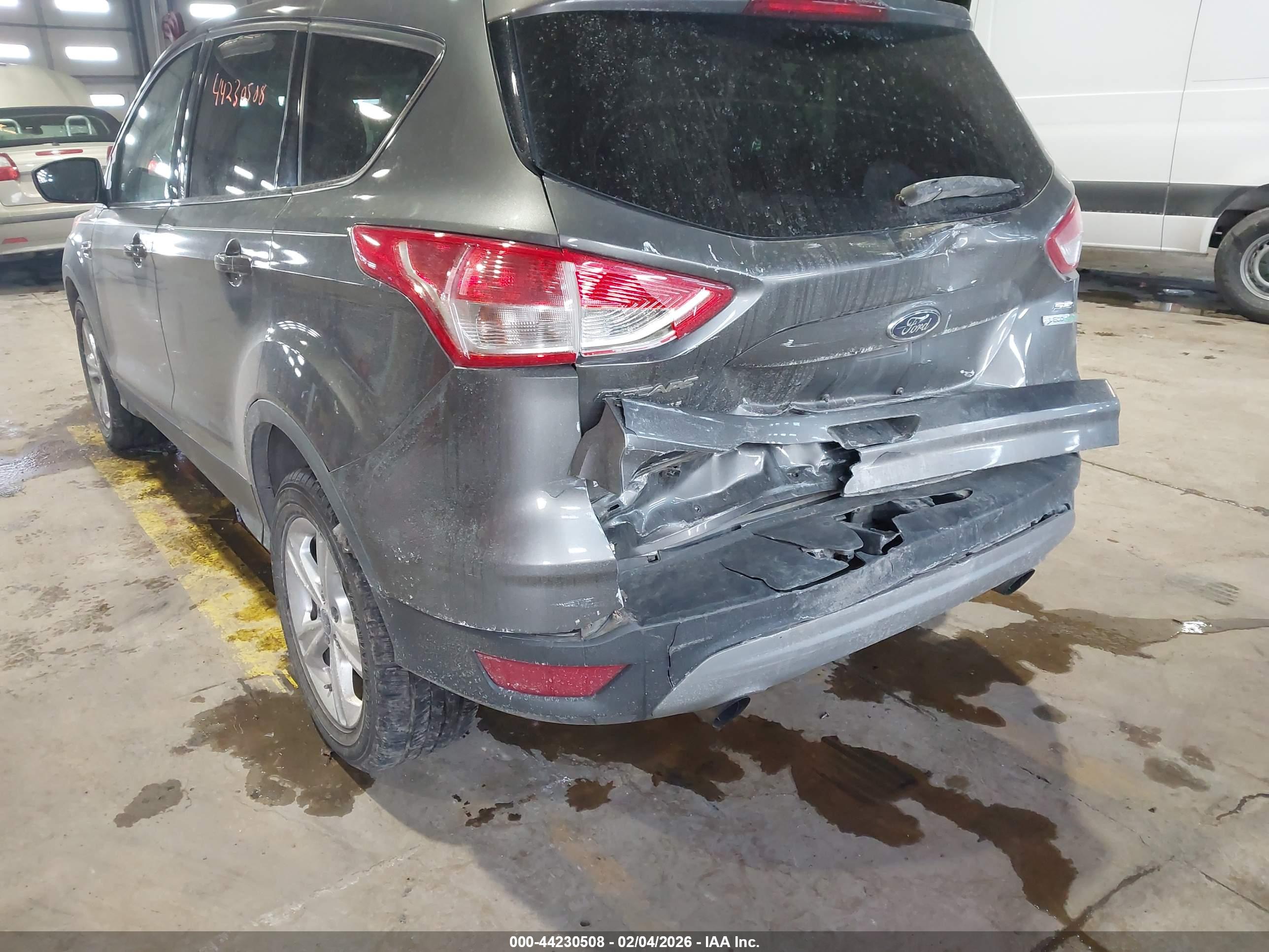 FORD ESCAPE image 6