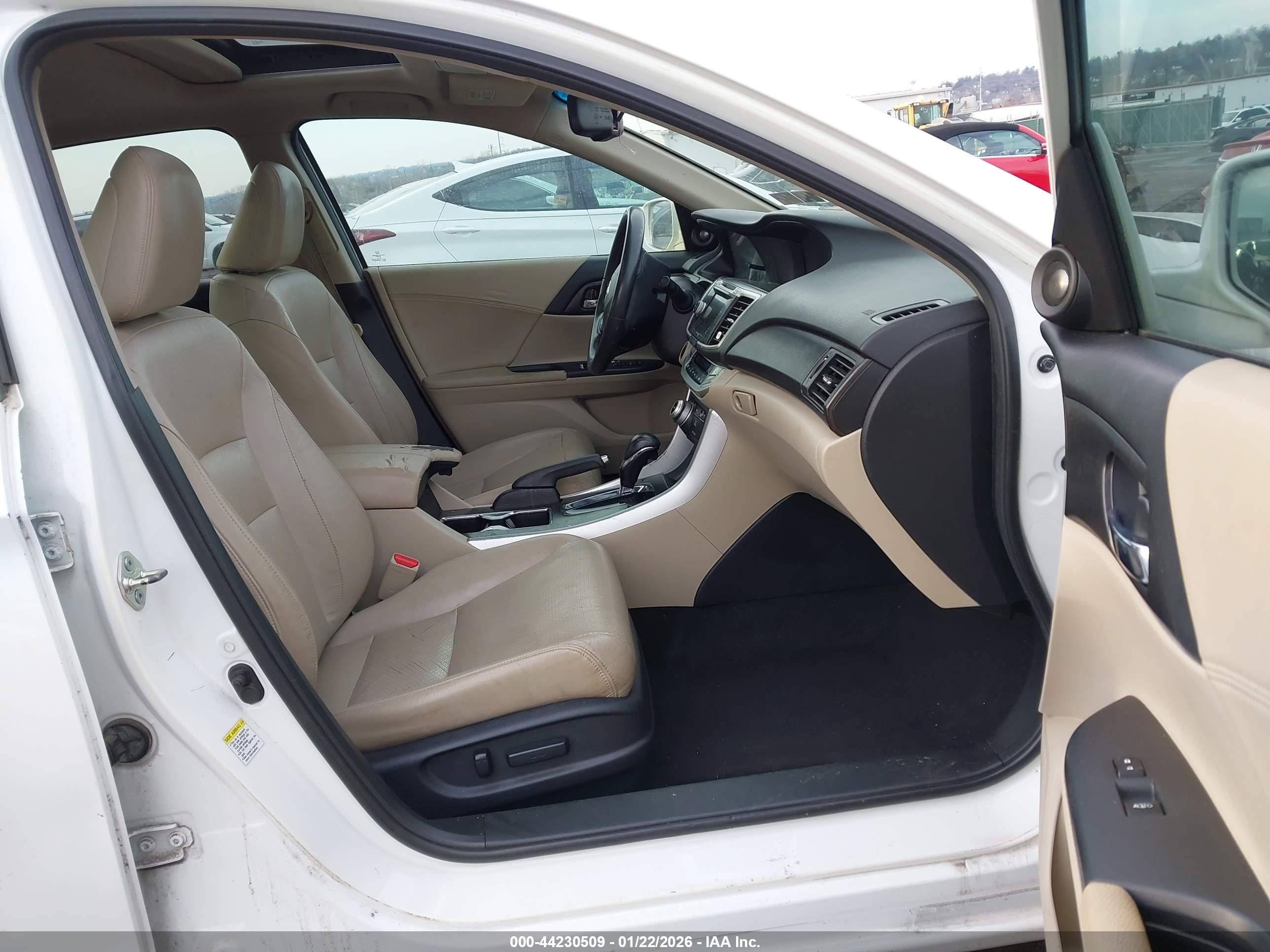 HONDA ACCORD image 5