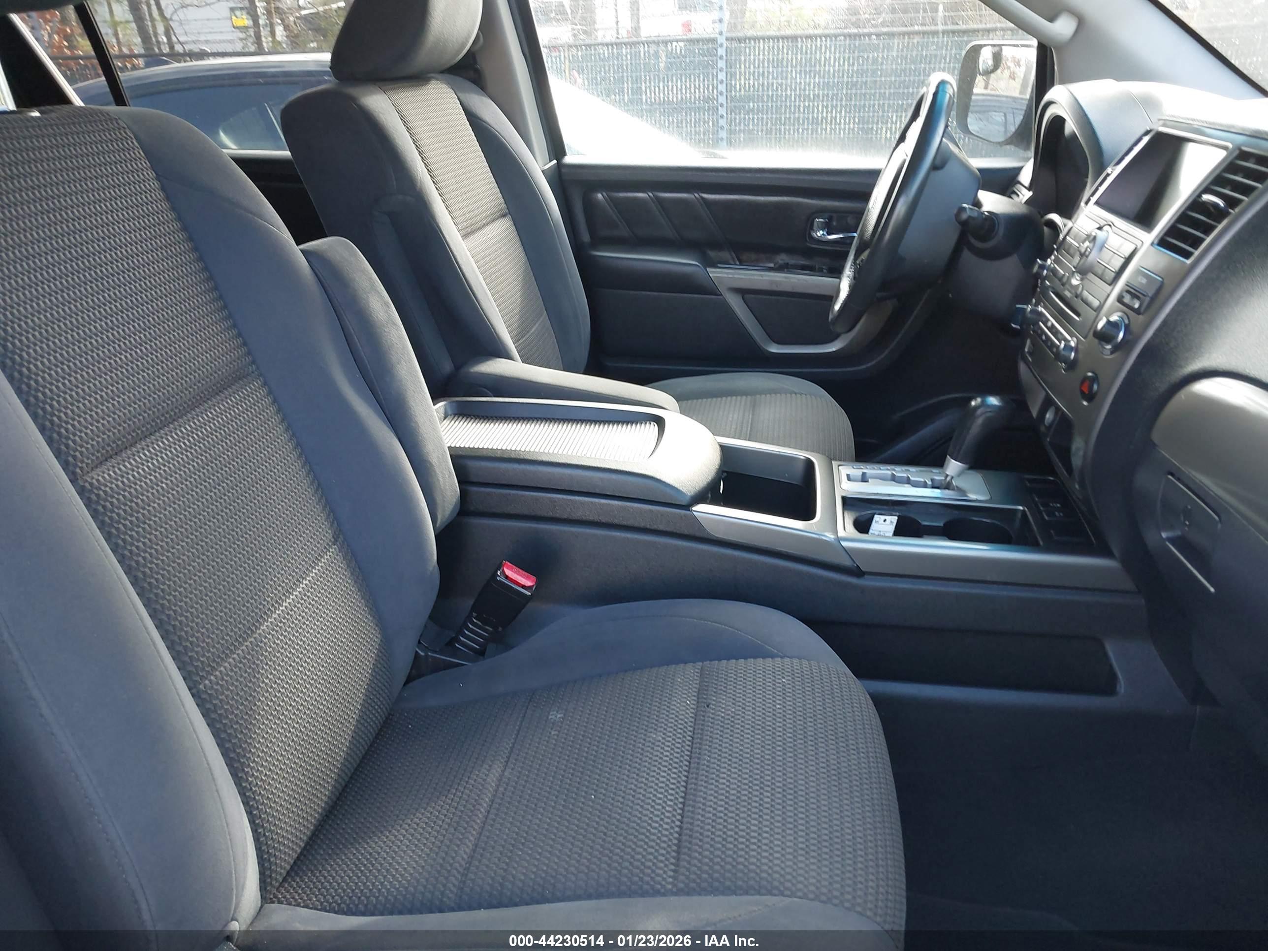 NISSAN ARMADA image 5