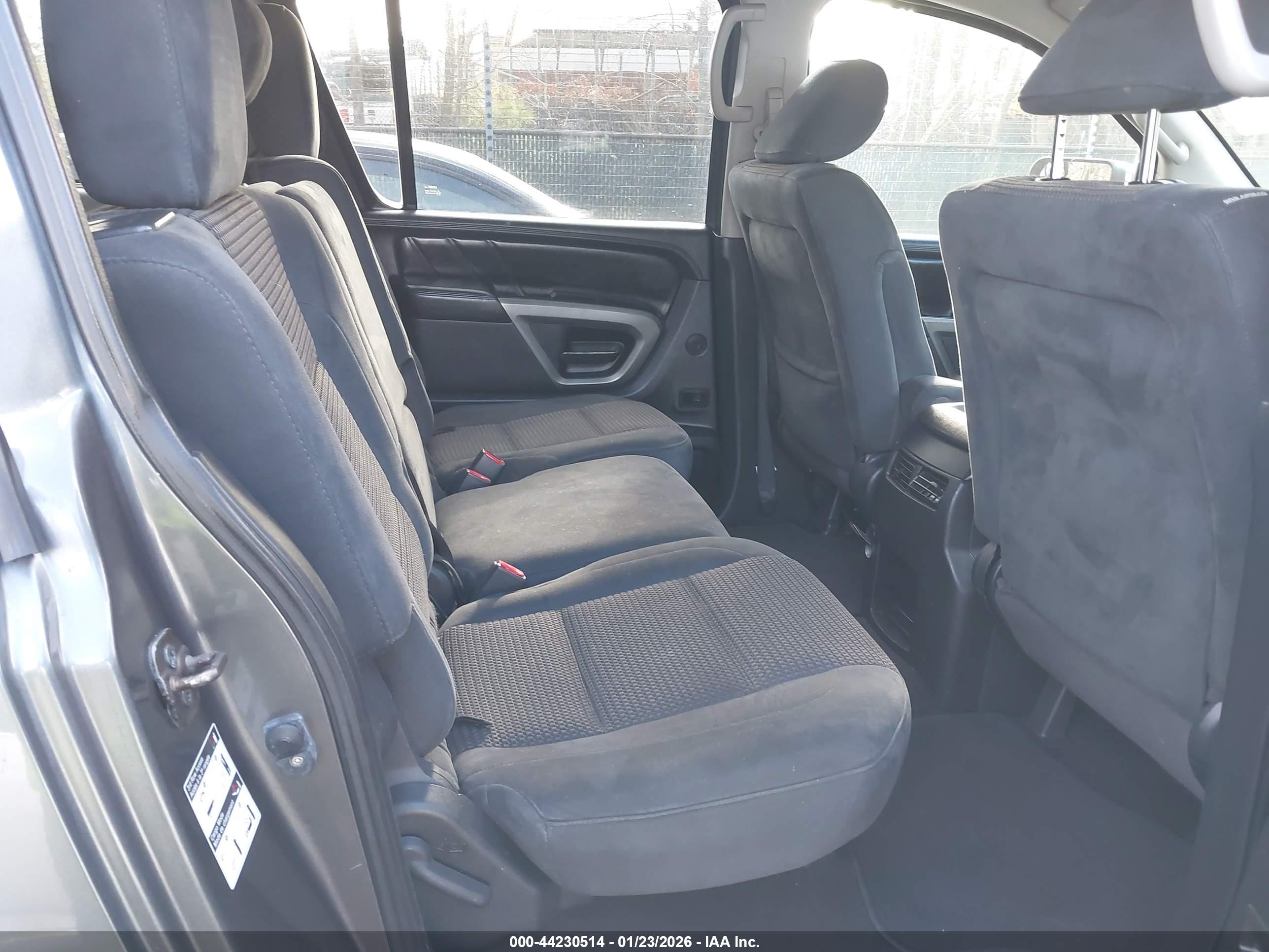 NISSAN ARMADA image 8