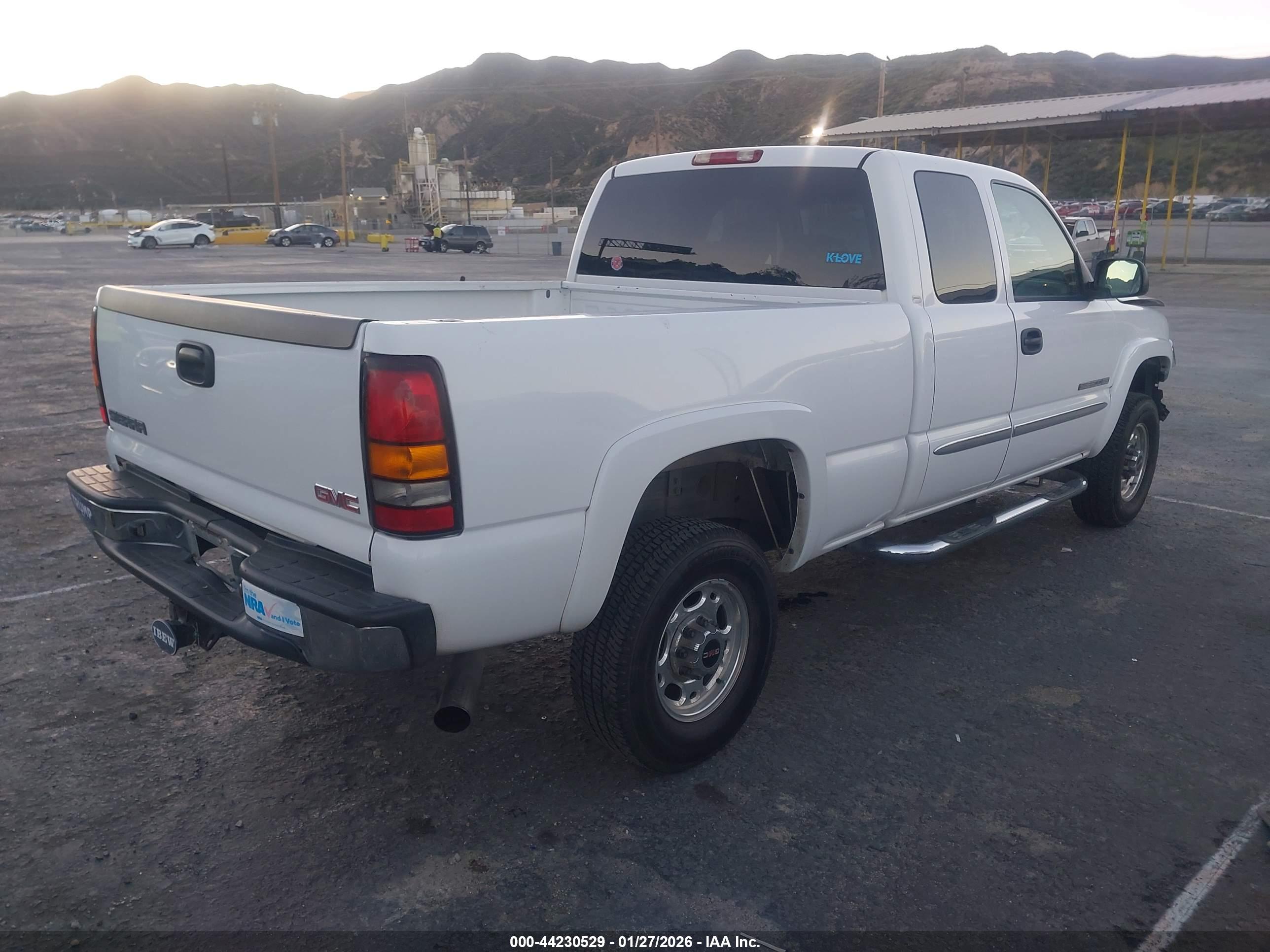 GMC SIERRA image 4