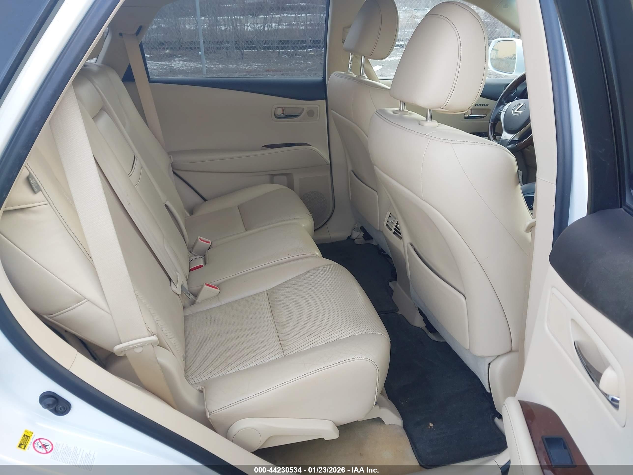 LEXUS RX image 8