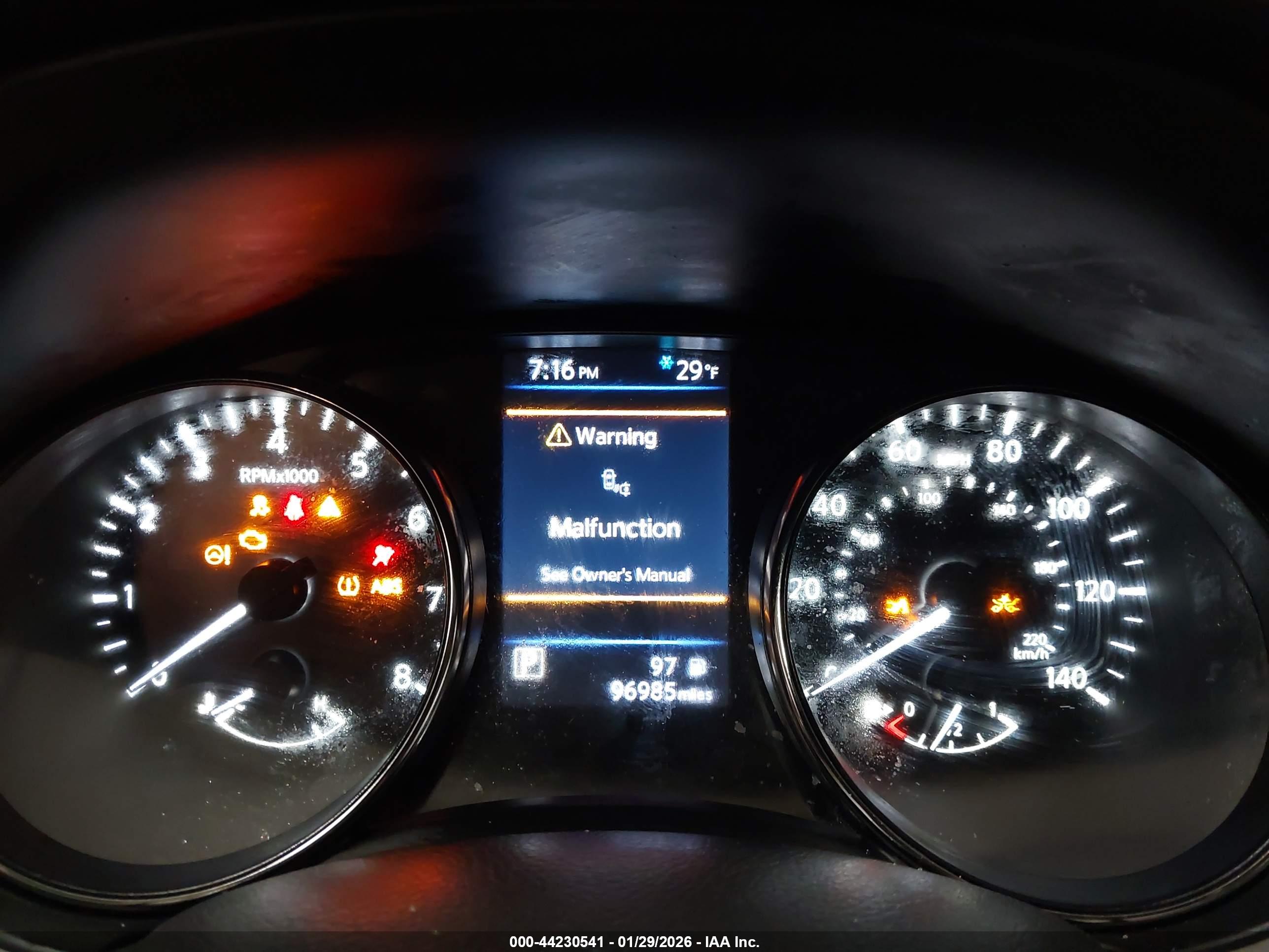 NISSAN ROGUE image 7