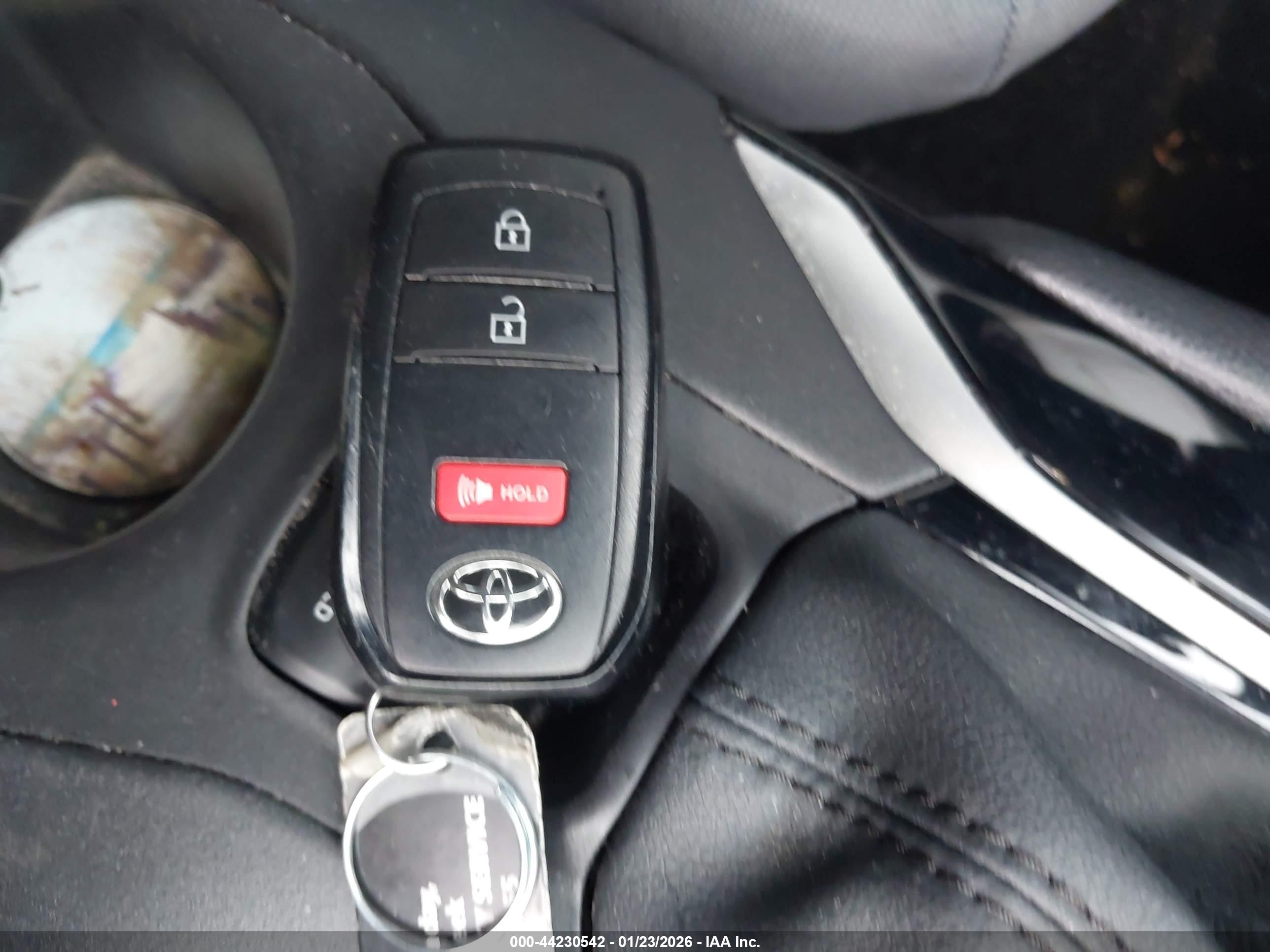 TOYOTA COROLLA image 11