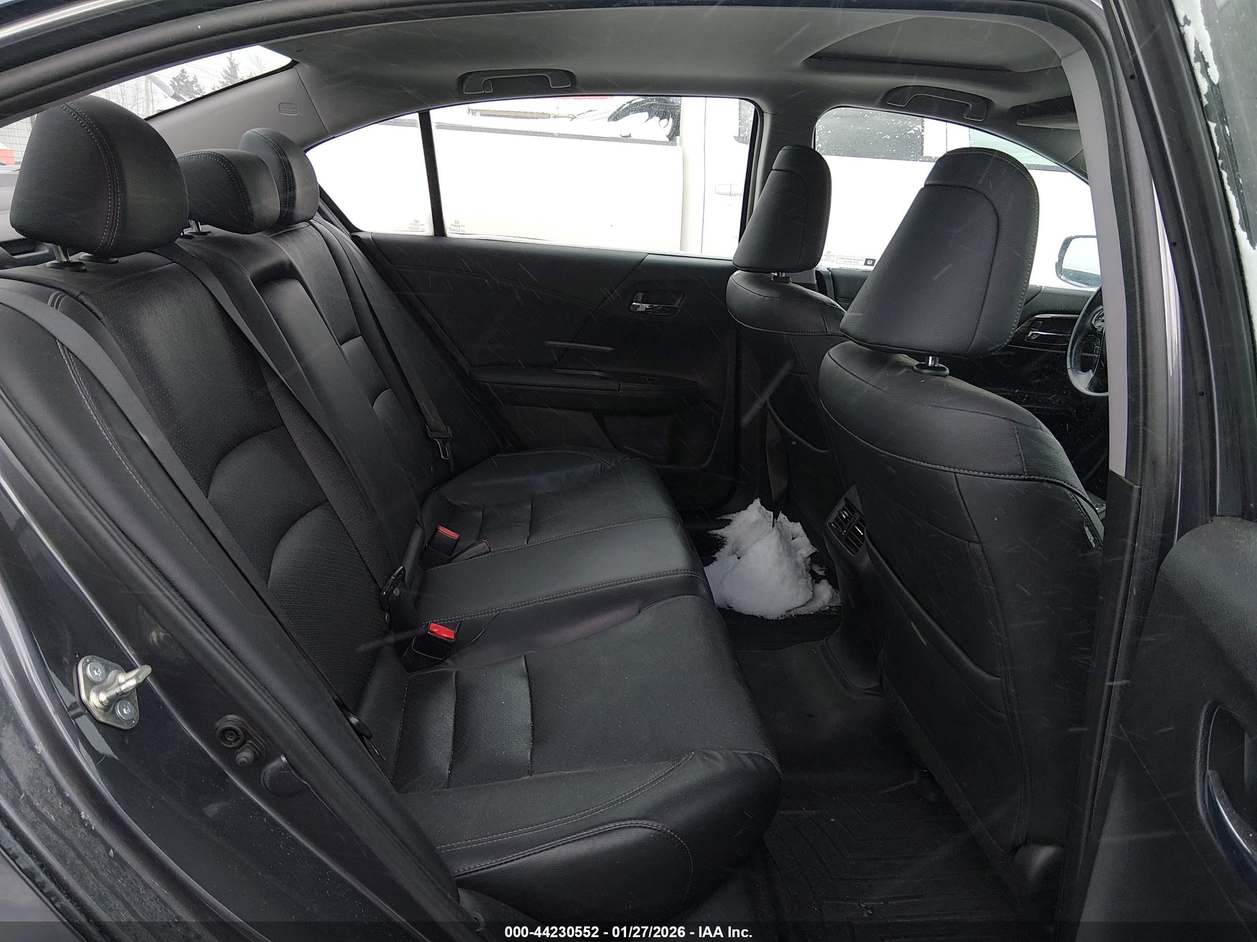 HONDA ACCORD image 8