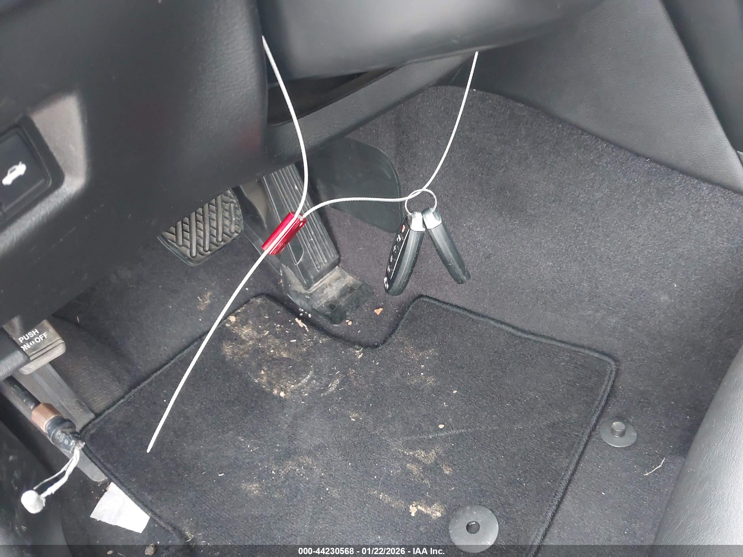 INFINITI Q50 image 11