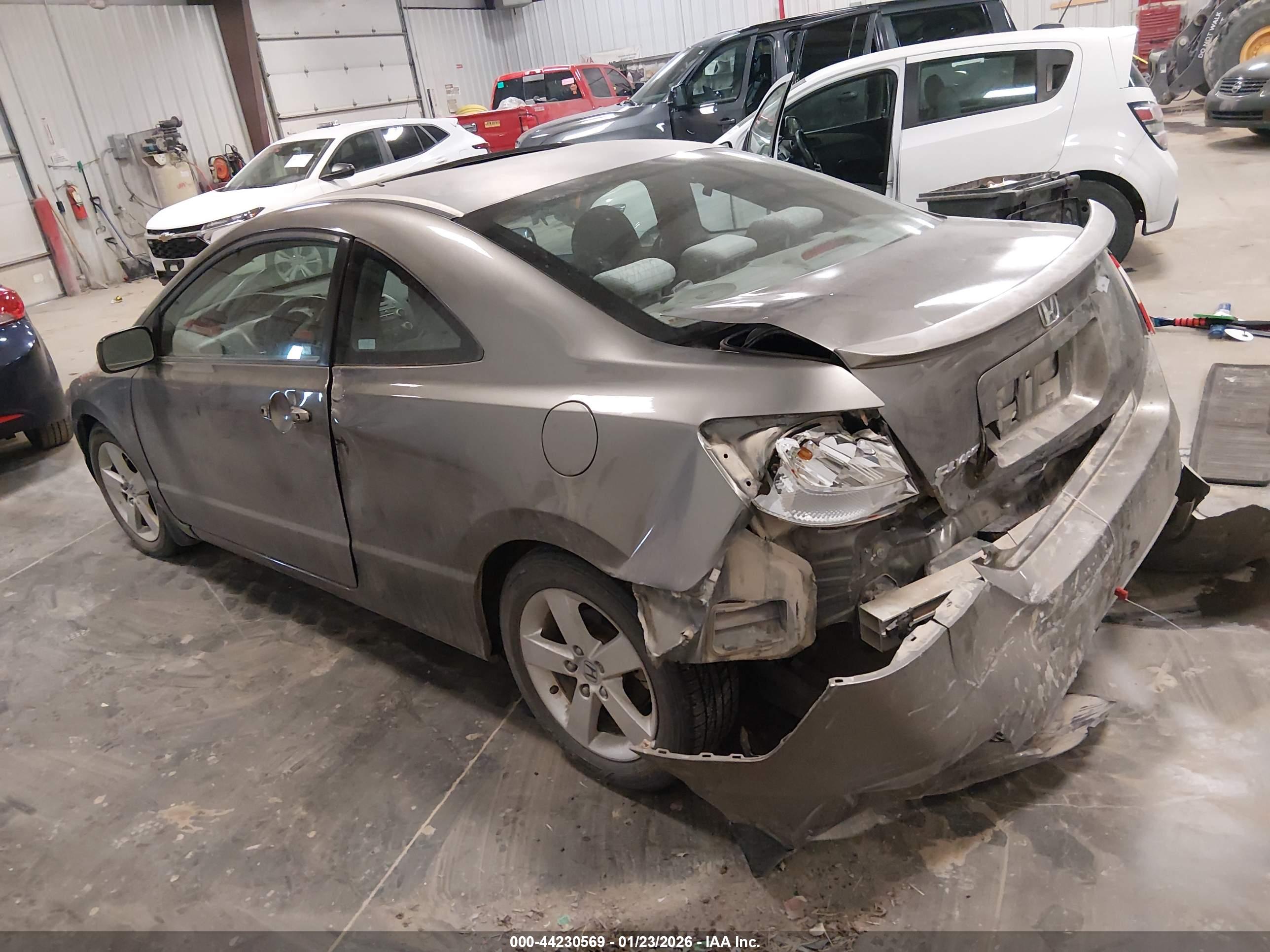 HONDA CIVIC image 3