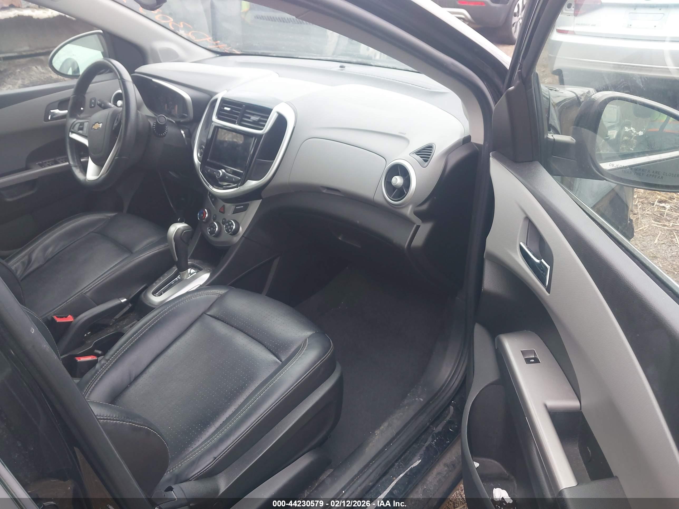 CHEVROLET SONIC image 5