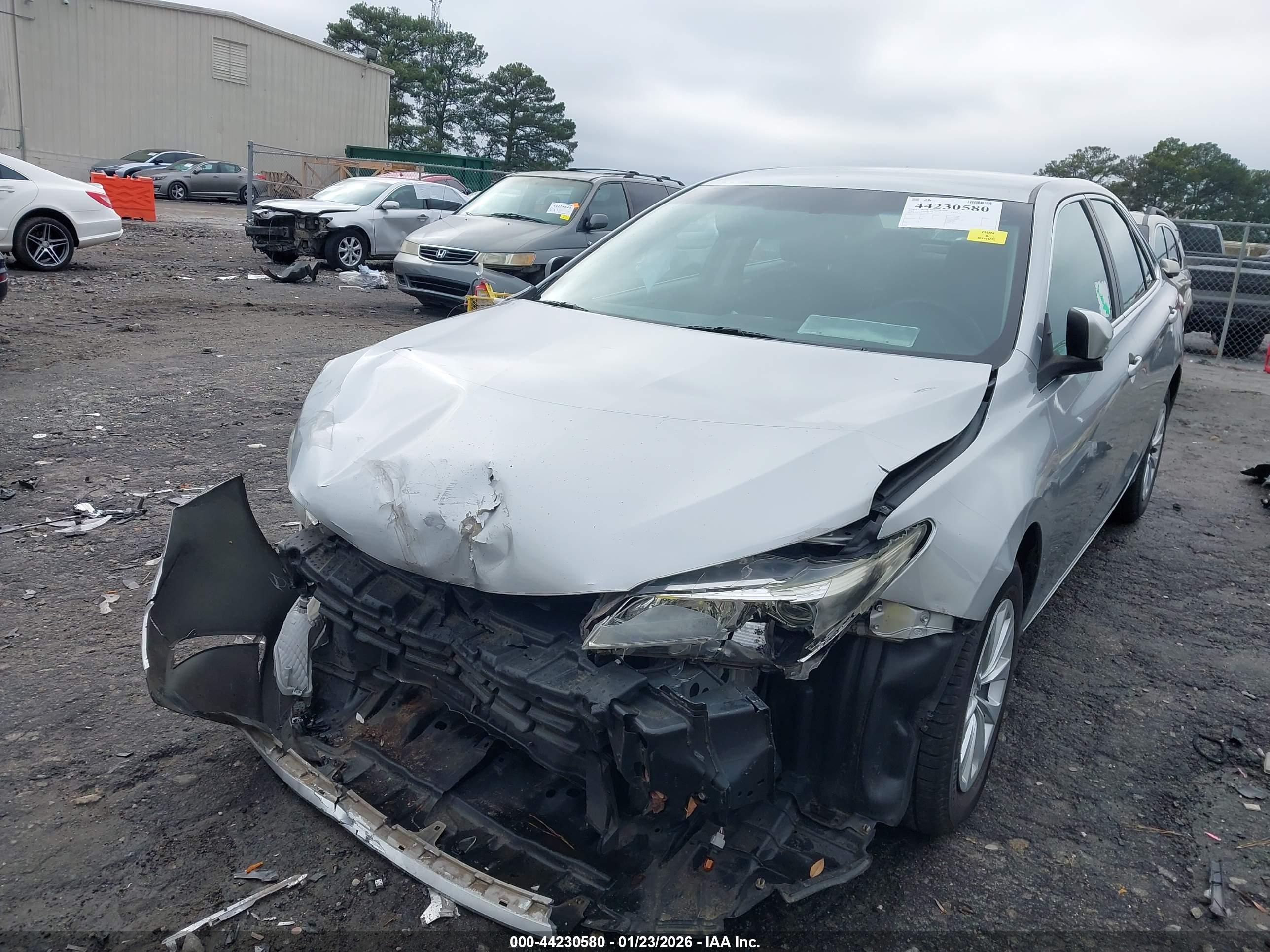 TOYOTA CAMRY image 6