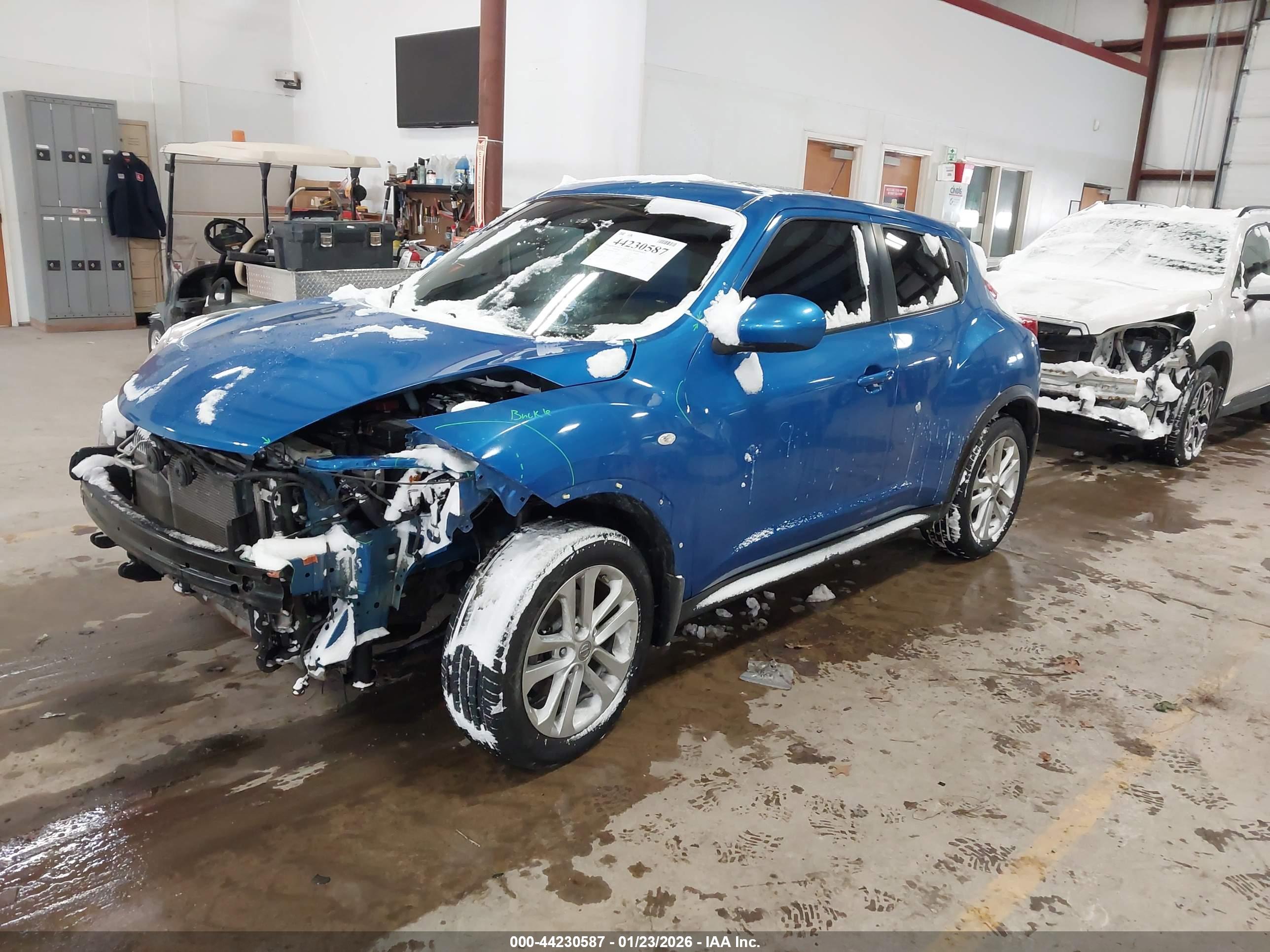 NISSAN JUKE image 2