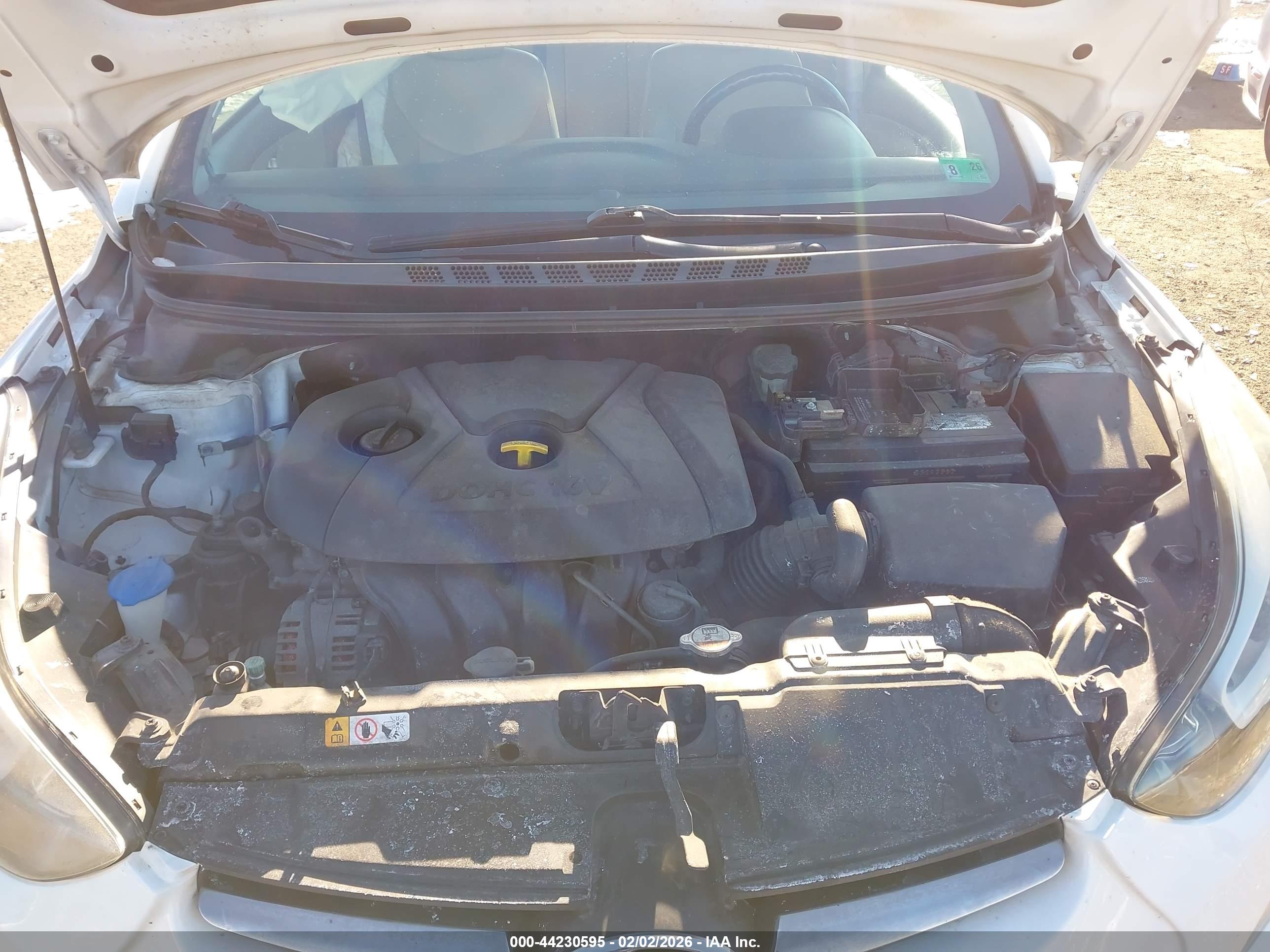 HYUNDAI ELANTRA image 10