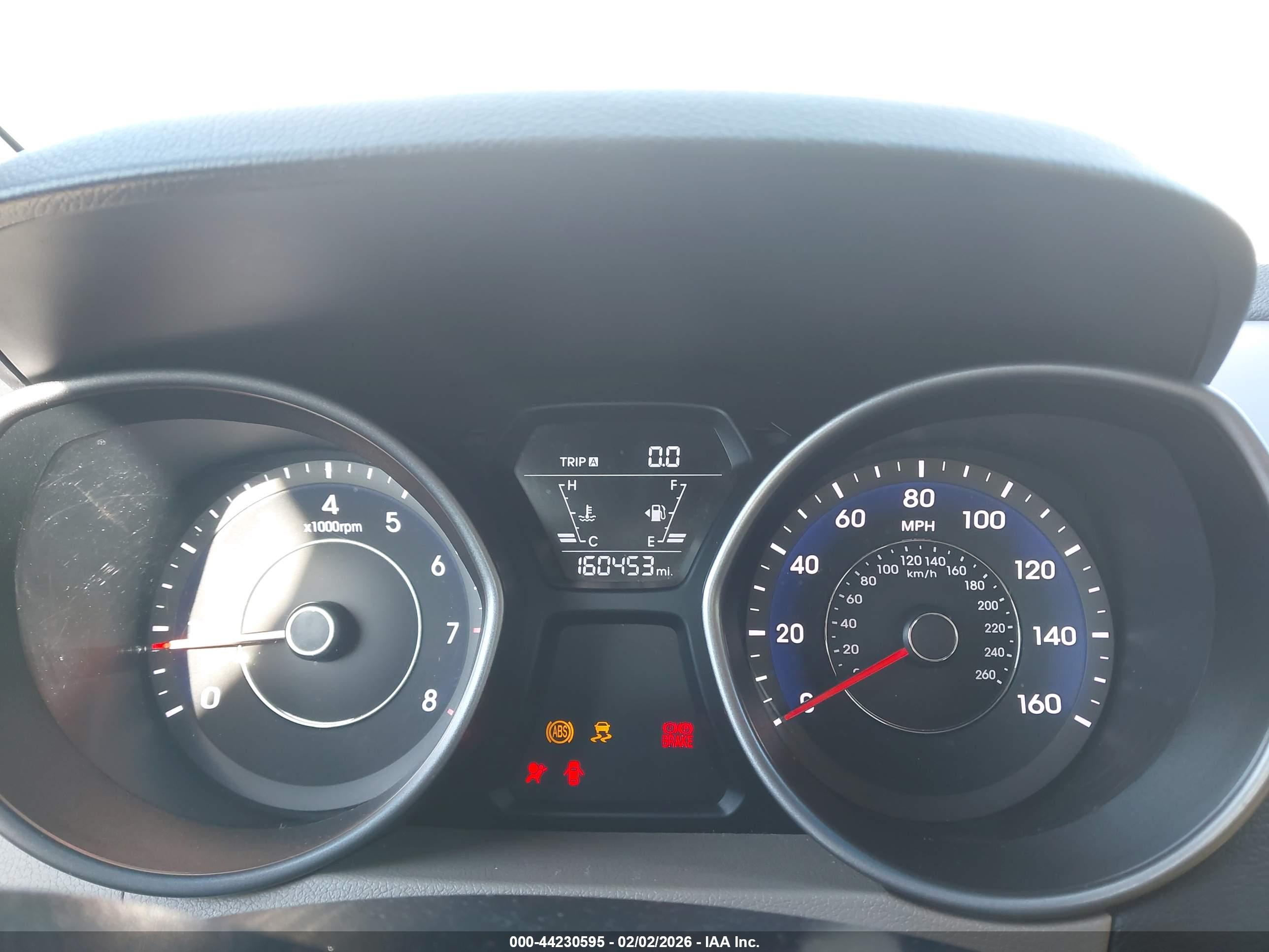 HYUNDAI ELANTRA image 7