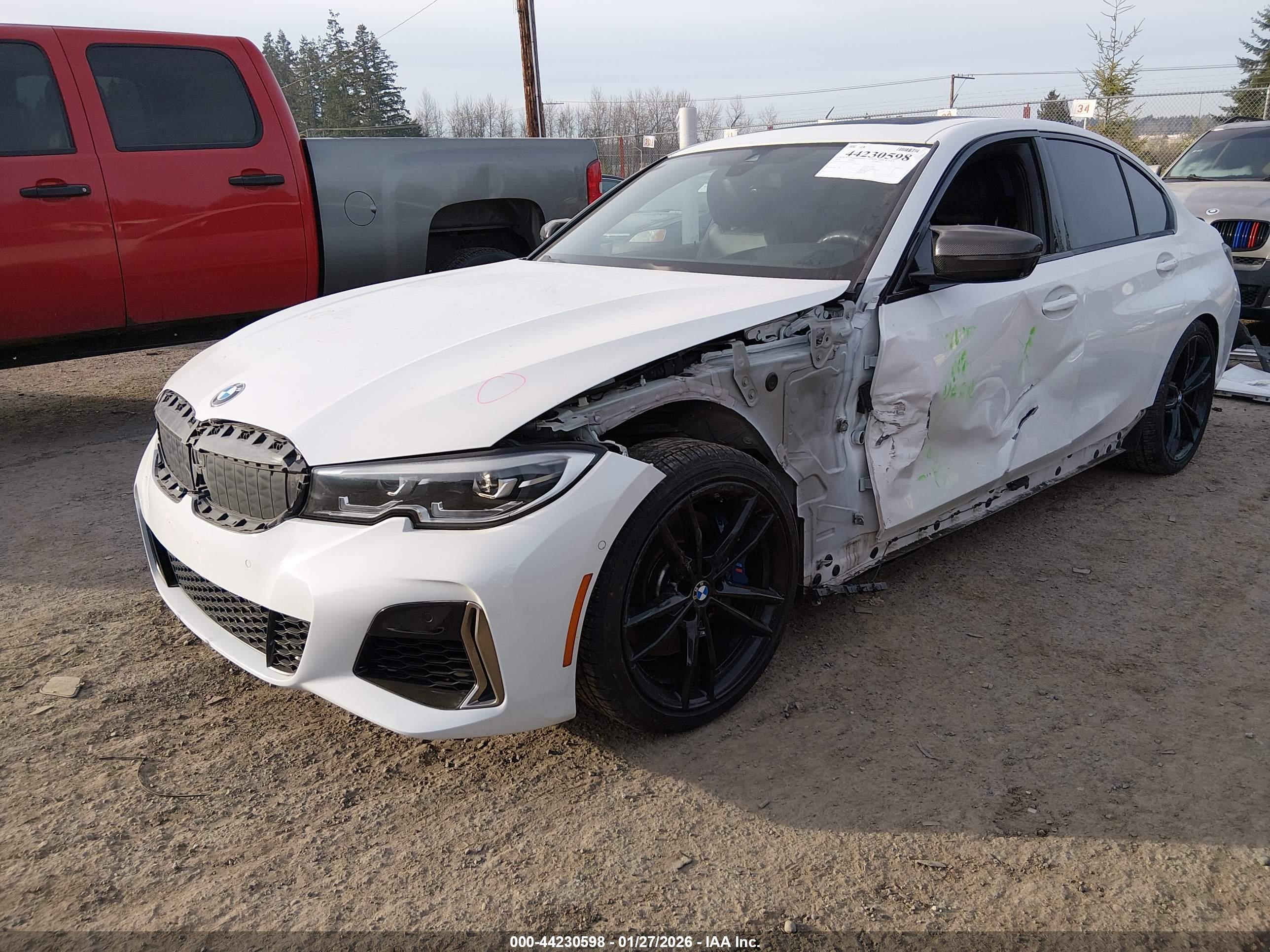 BMW 3 image 2