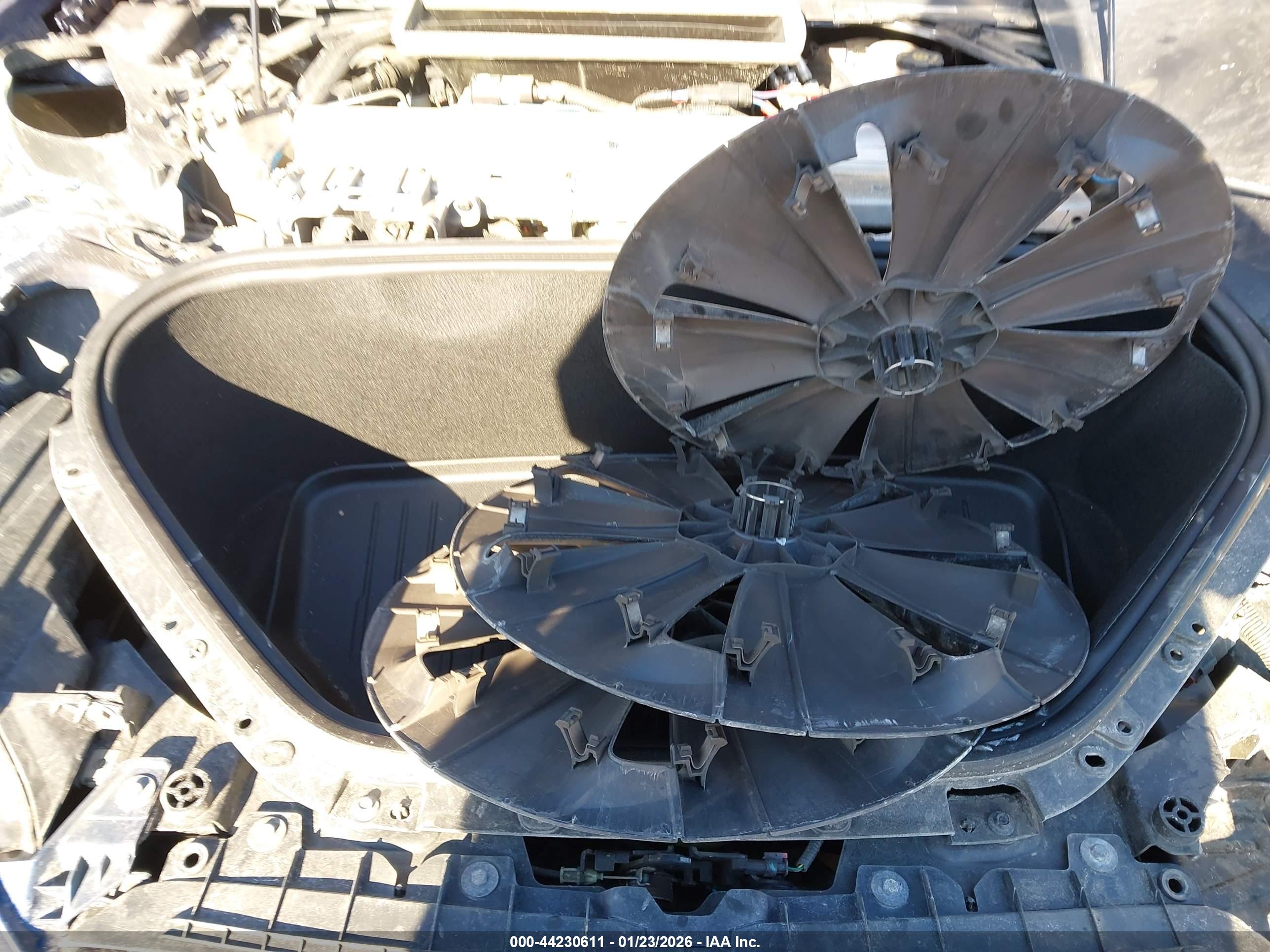 TESLA MODEL image 10