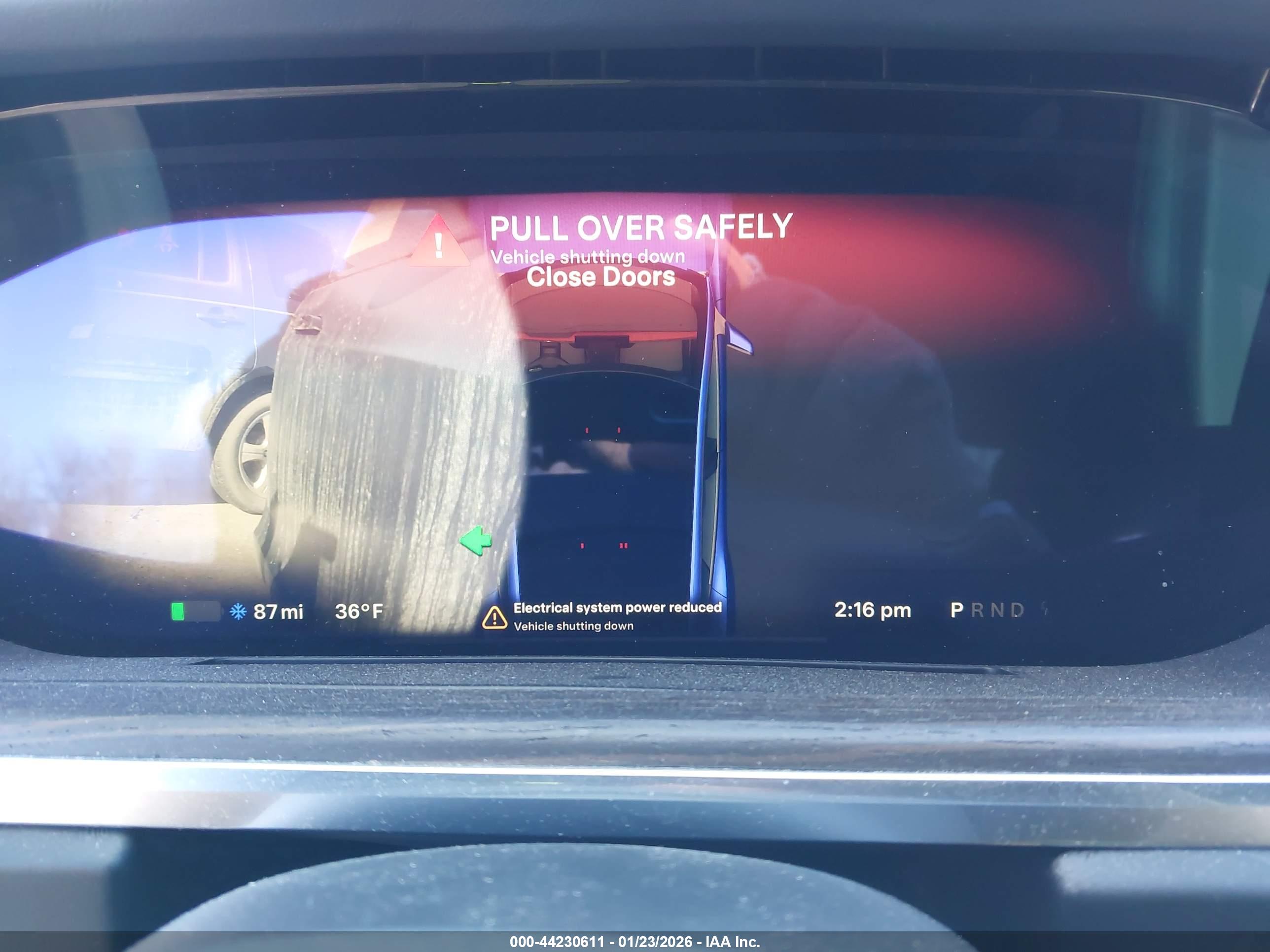 TESLA MODEL image 7