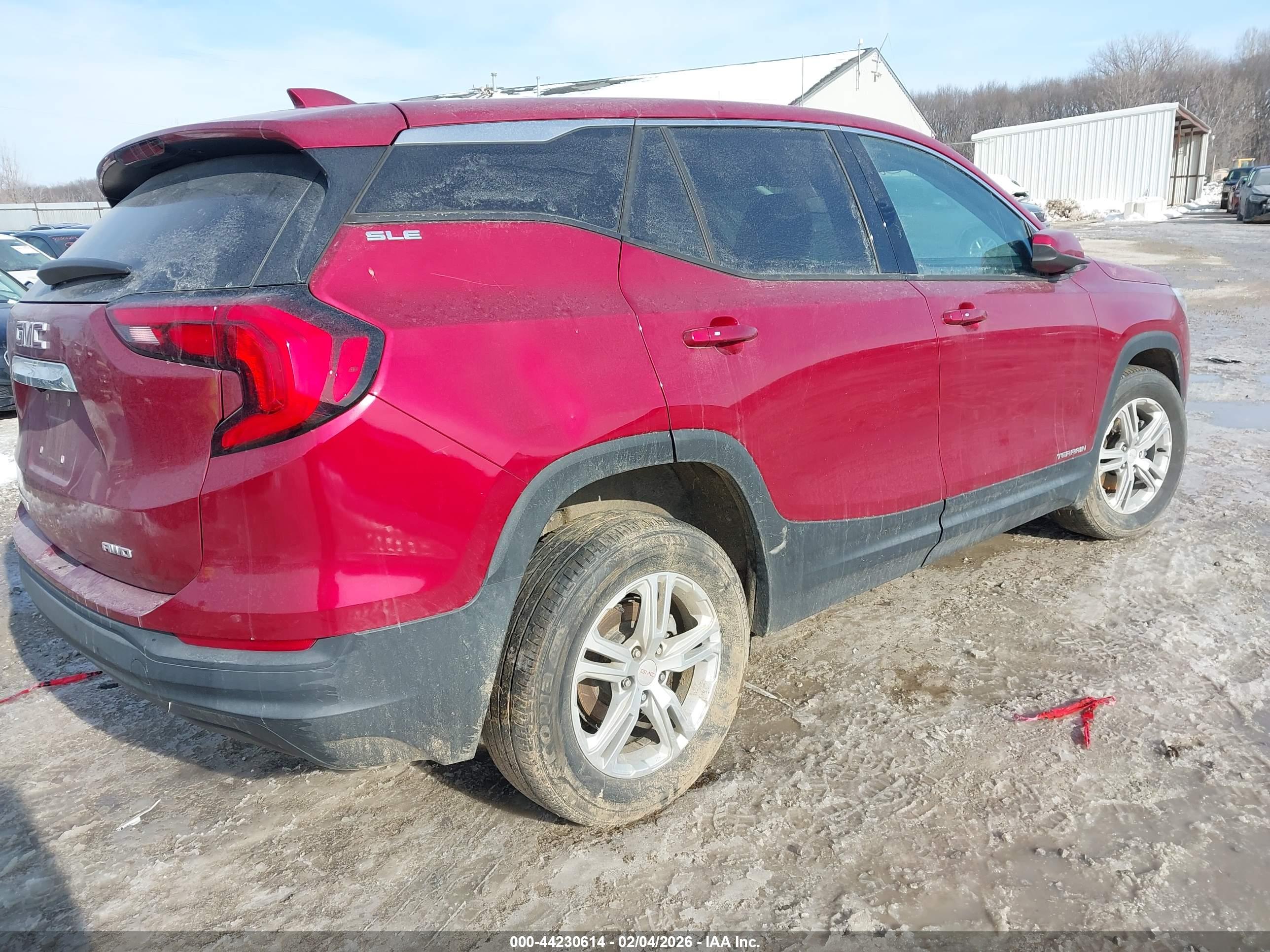 GMC TERRAIN image 4