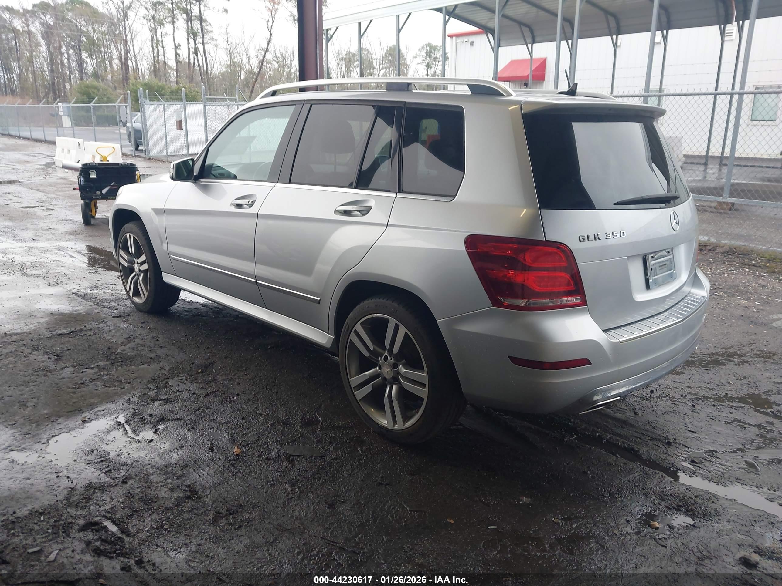 MERCEDES-BENZ GLK image 3