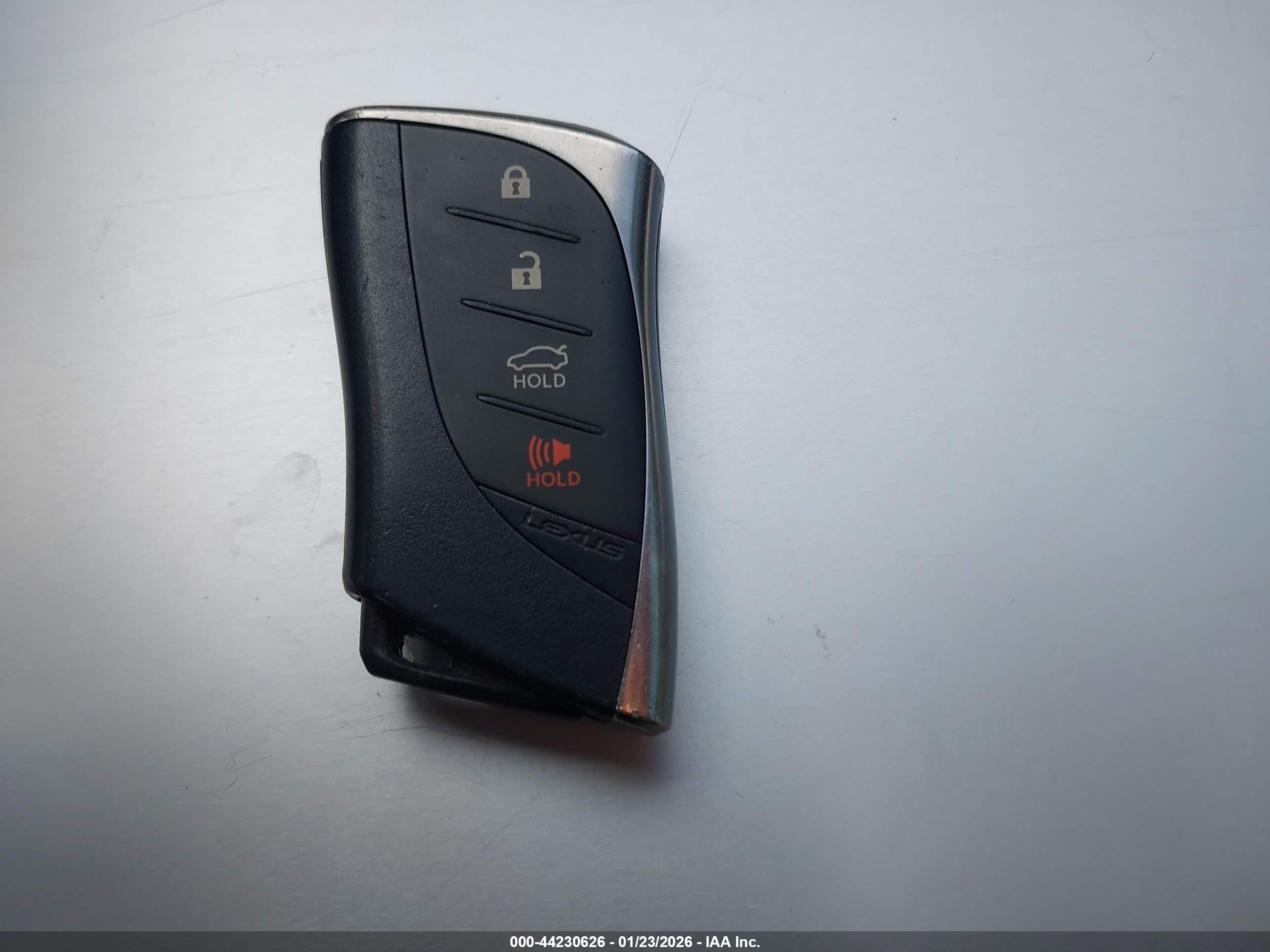 LEXUS ES image 11