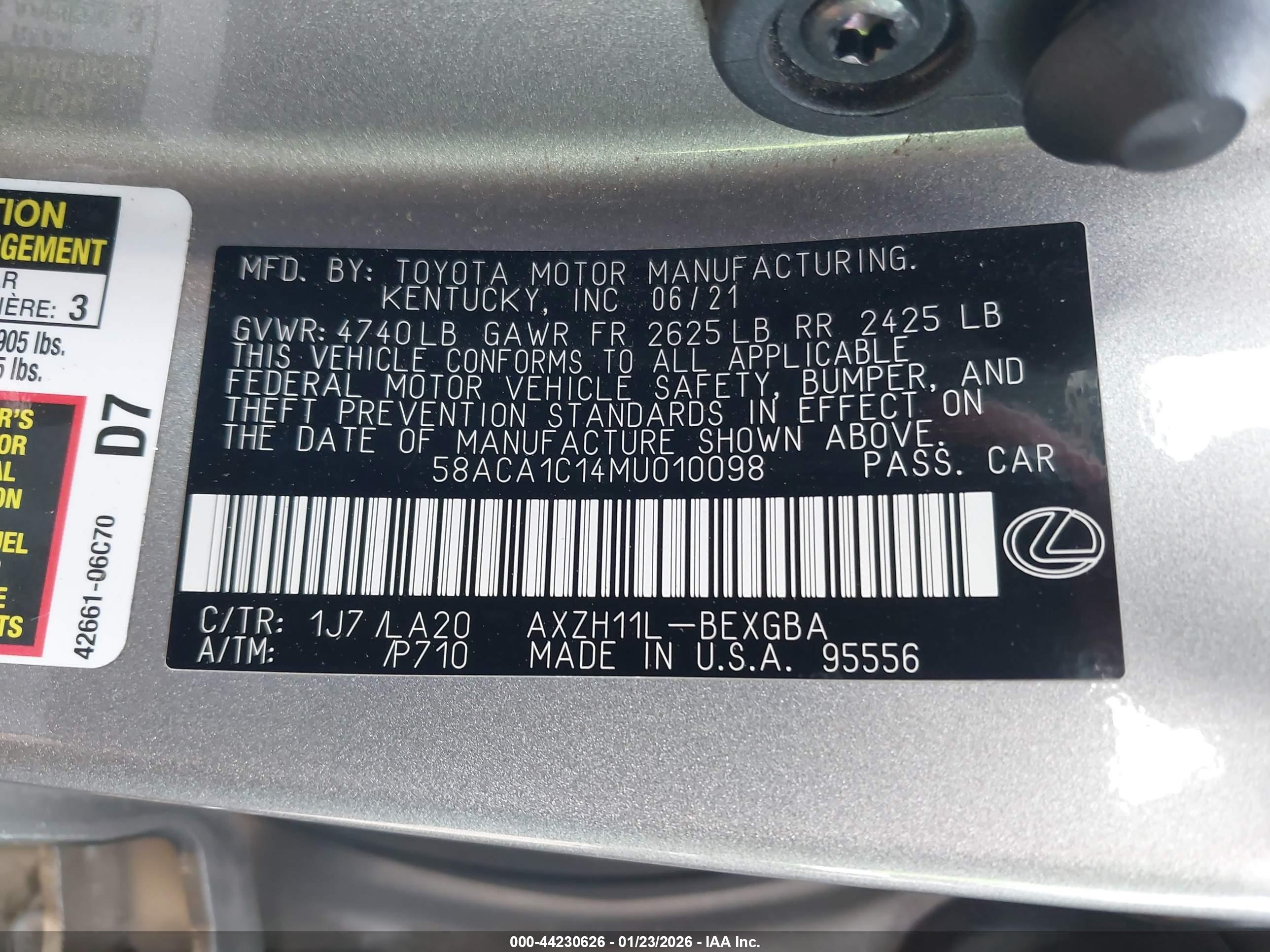 LEXUS ES image 9