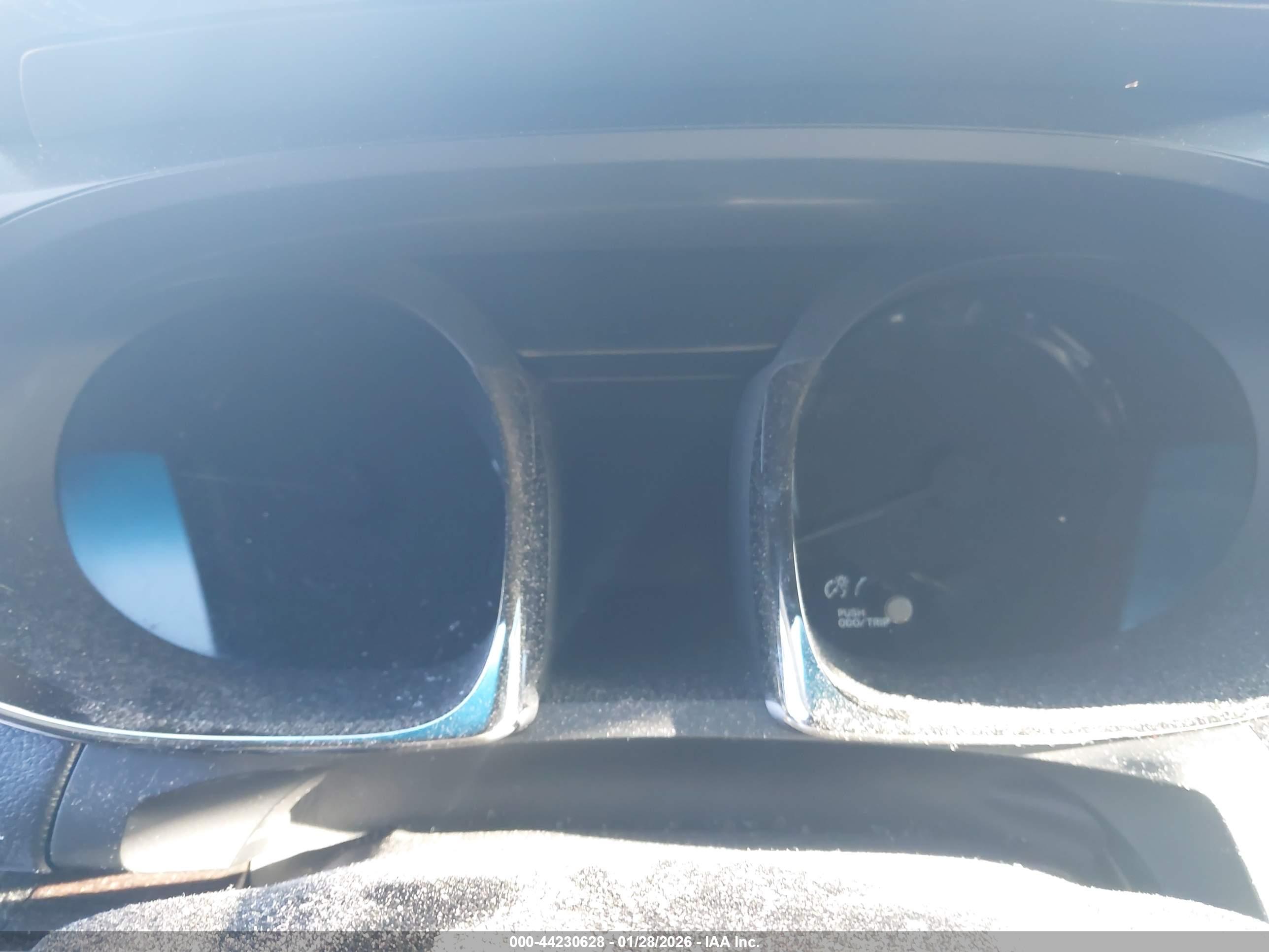 TOYOTA AVALON image 7