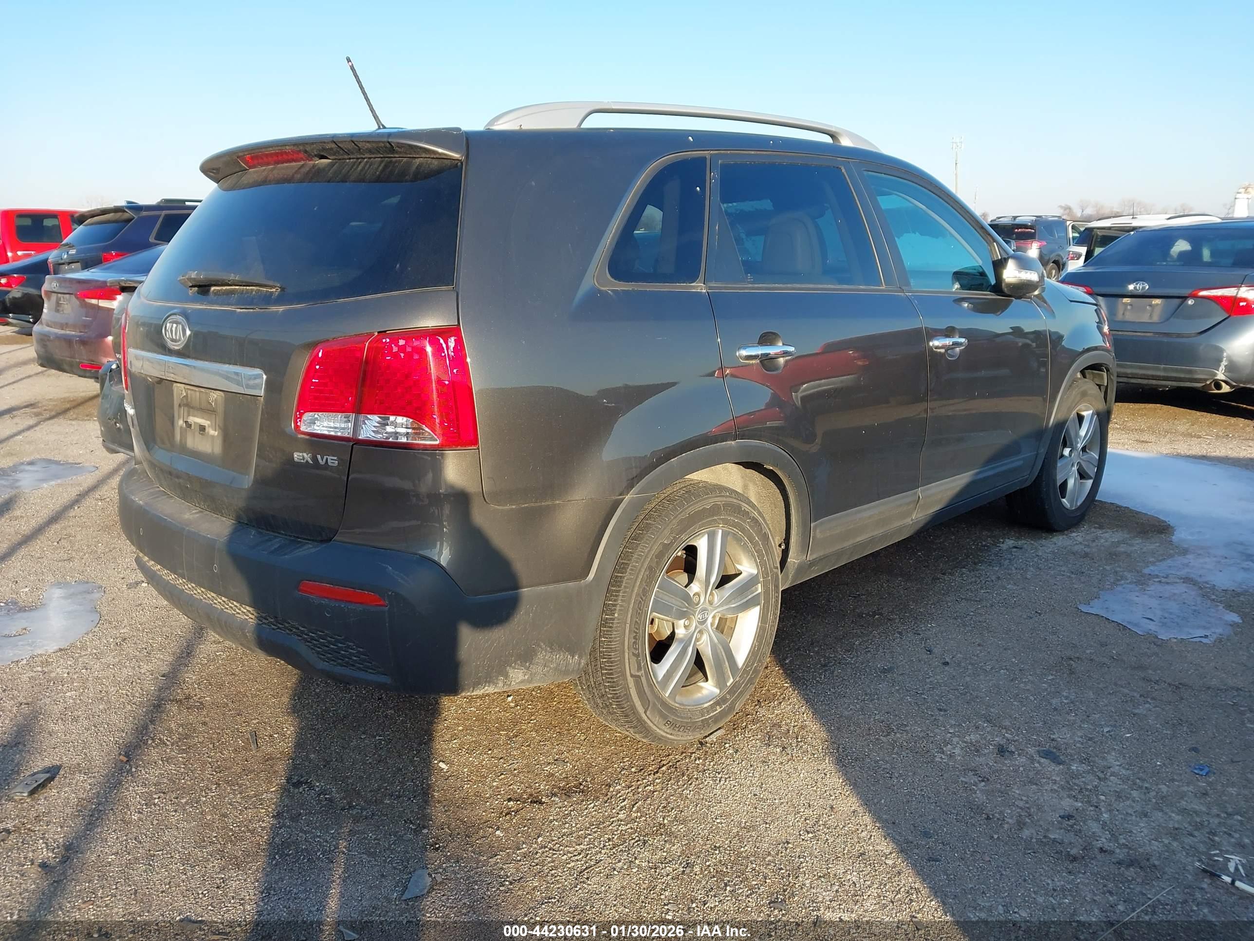 KIA SORENTO image 4