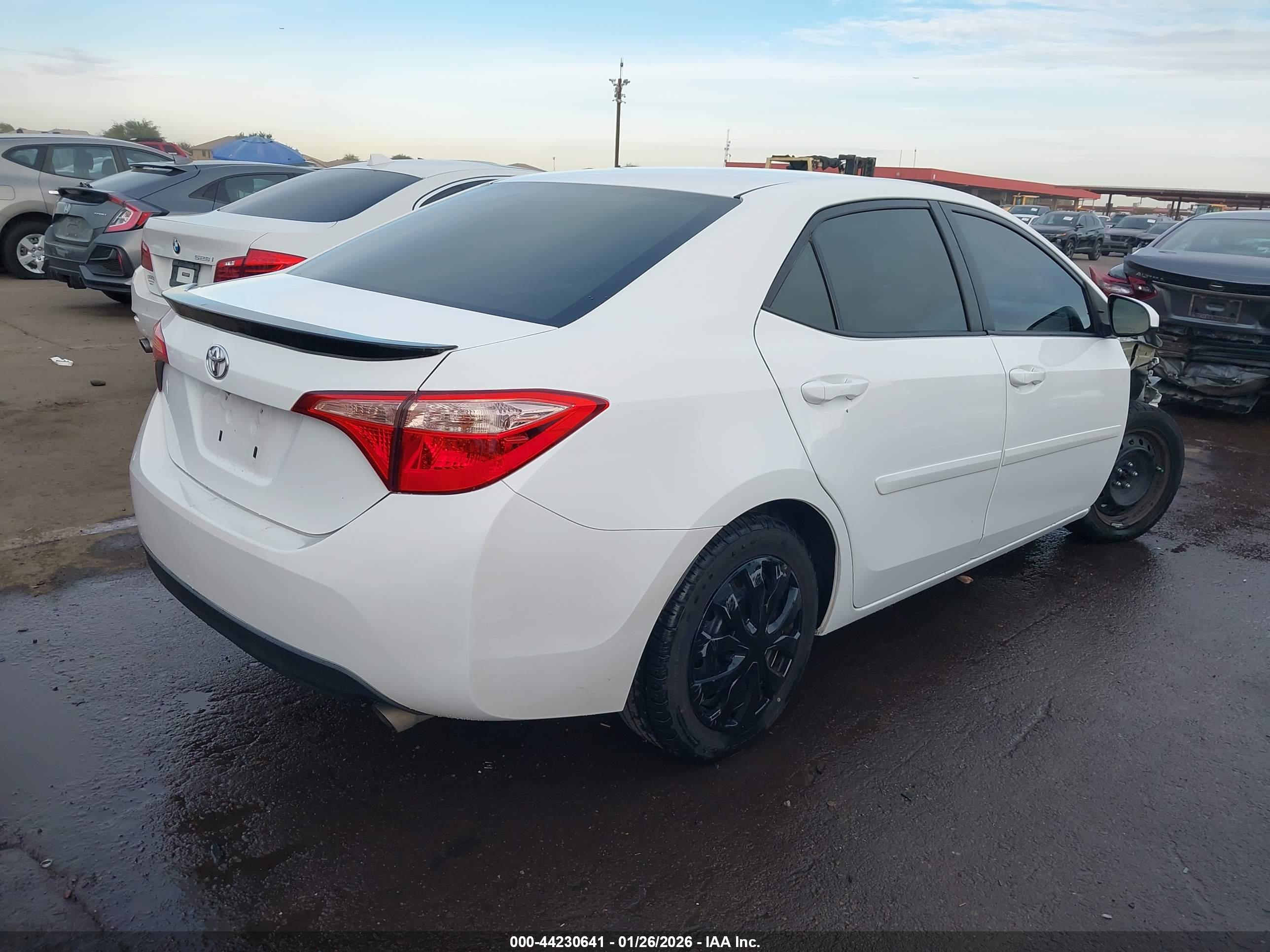 TOYOTA COROLLA image 4