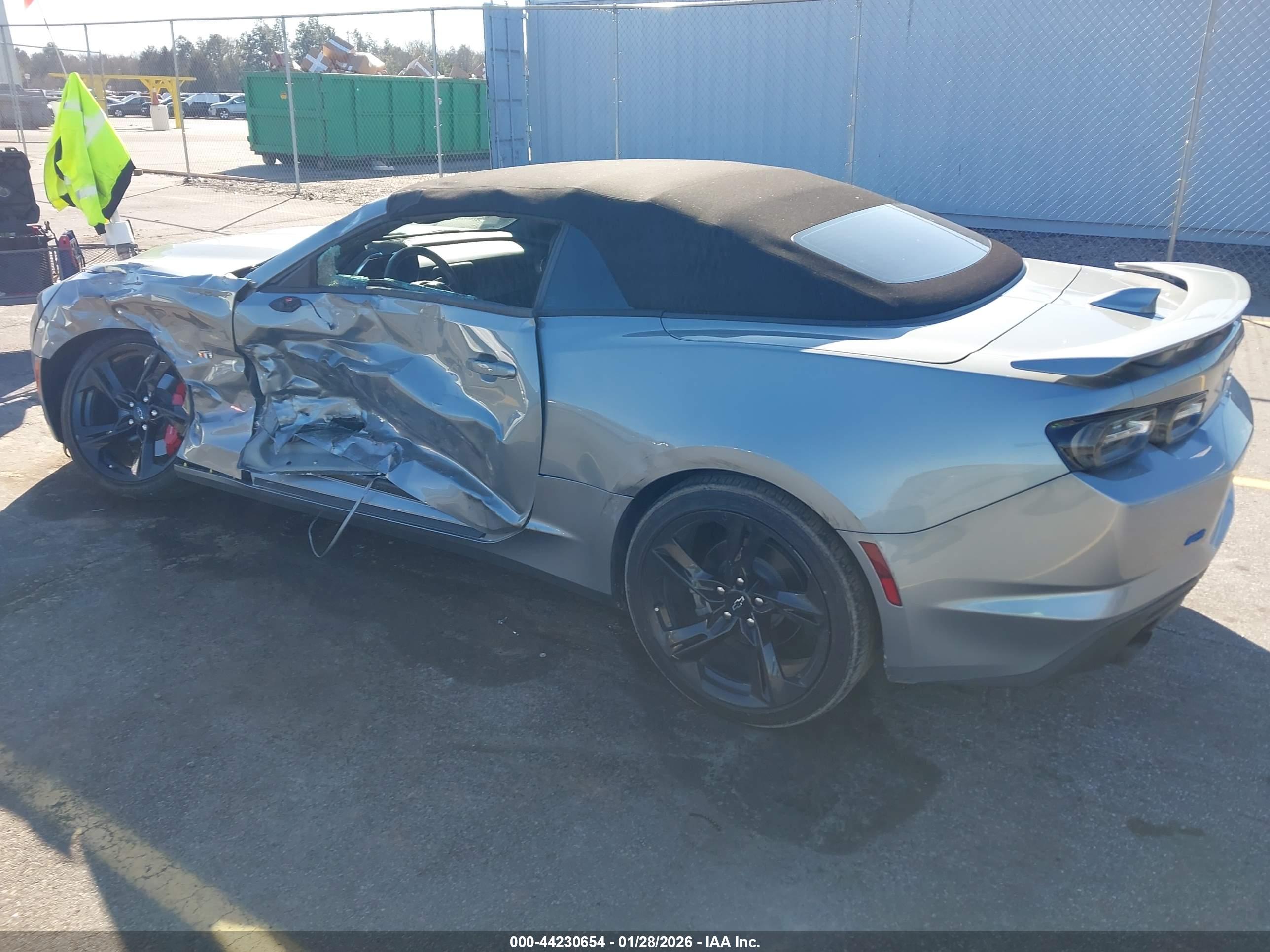 CHEVROLET CAMARO image 3