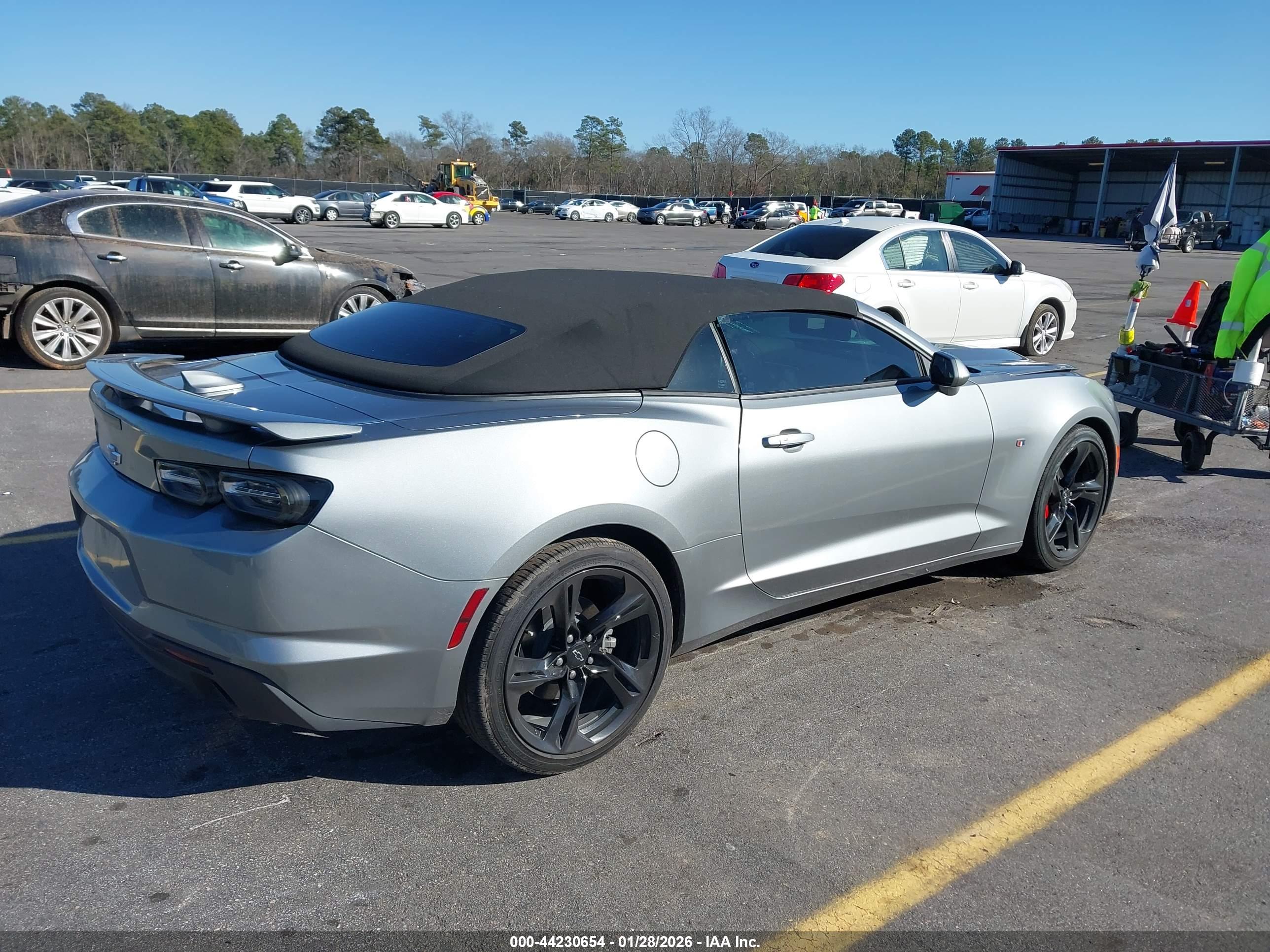 CHEVROLET CAMARO image 4