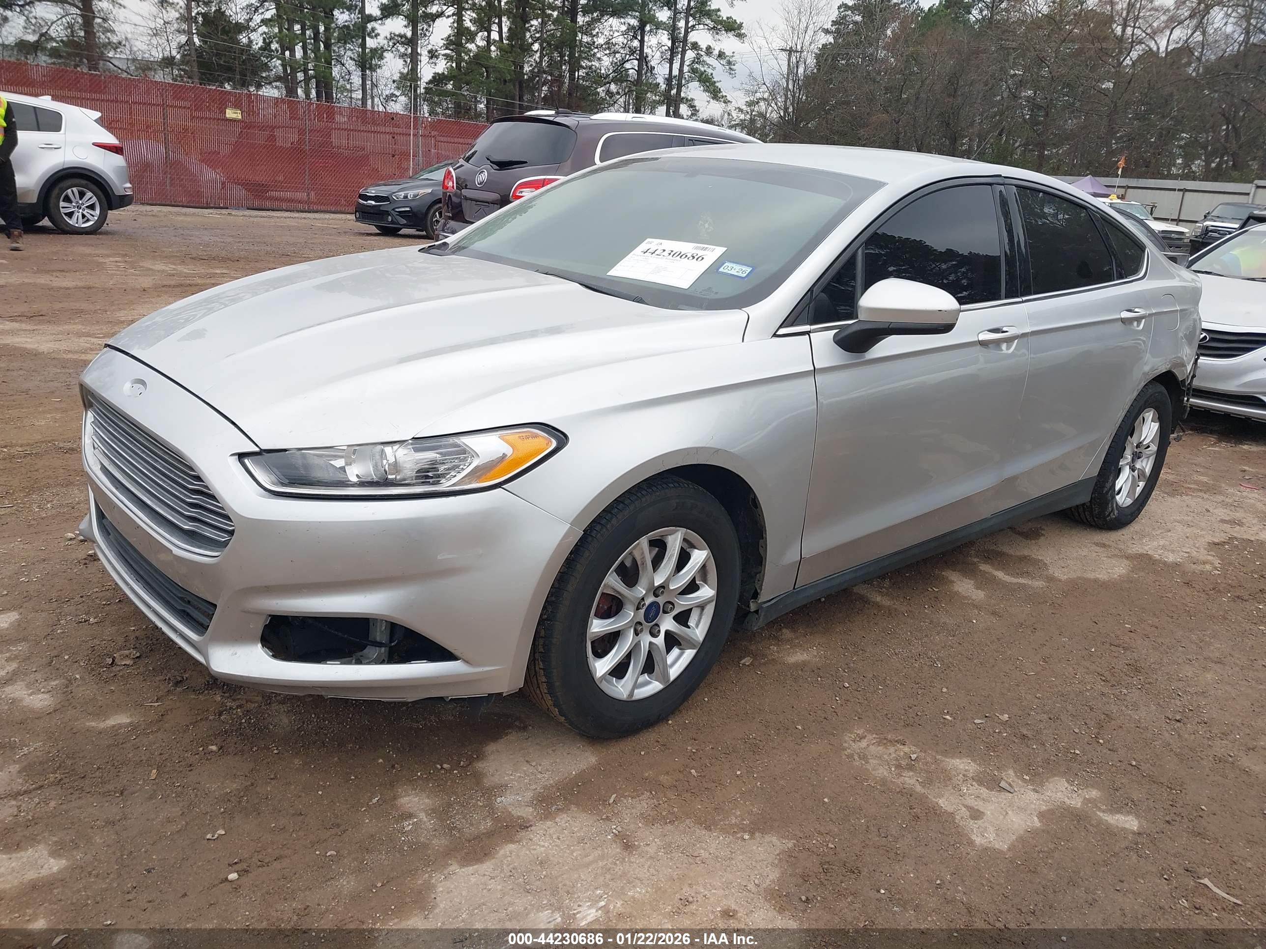 FORD FUSION image 2