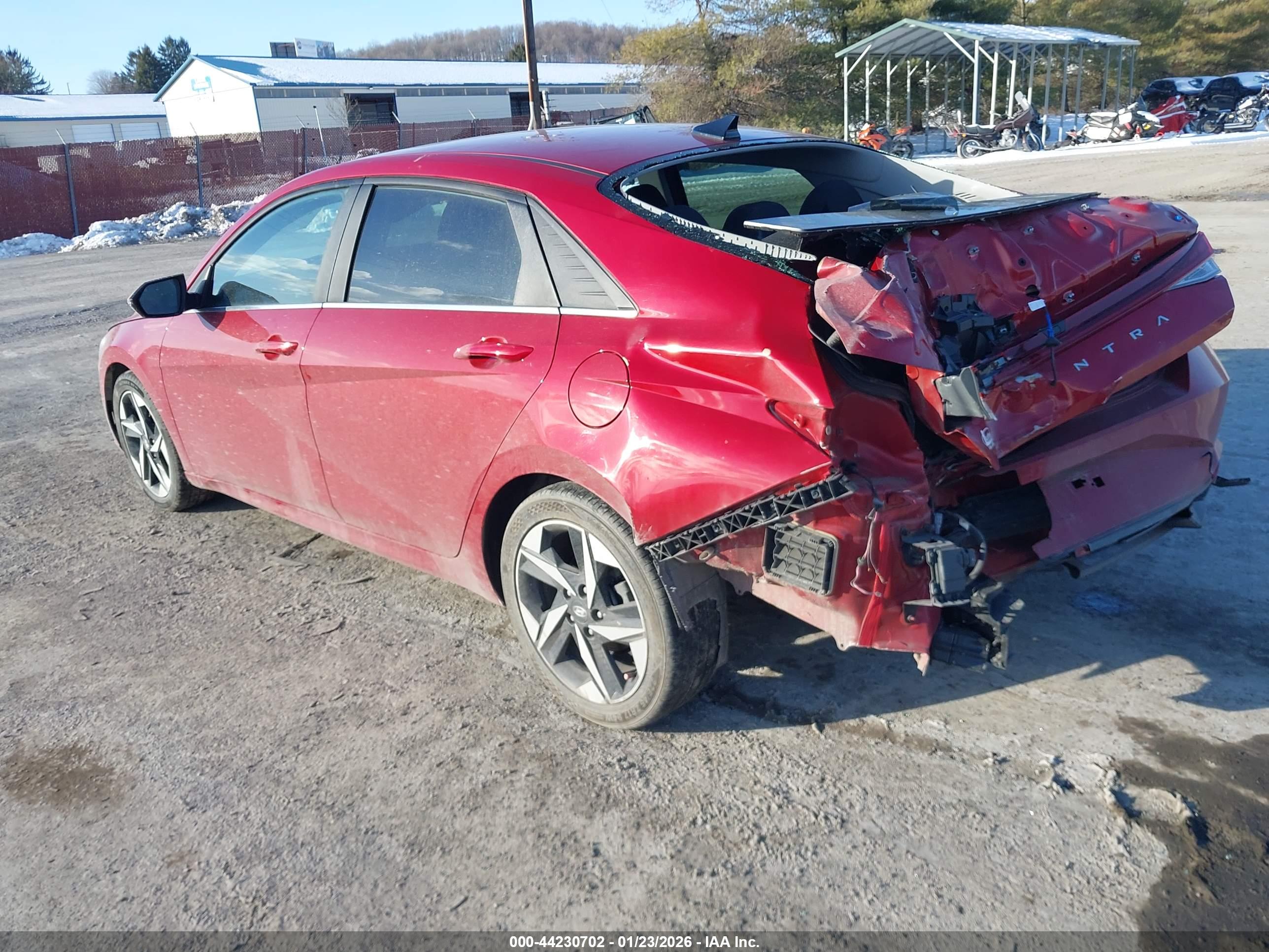 HYUNDAI ELANTRA image 3