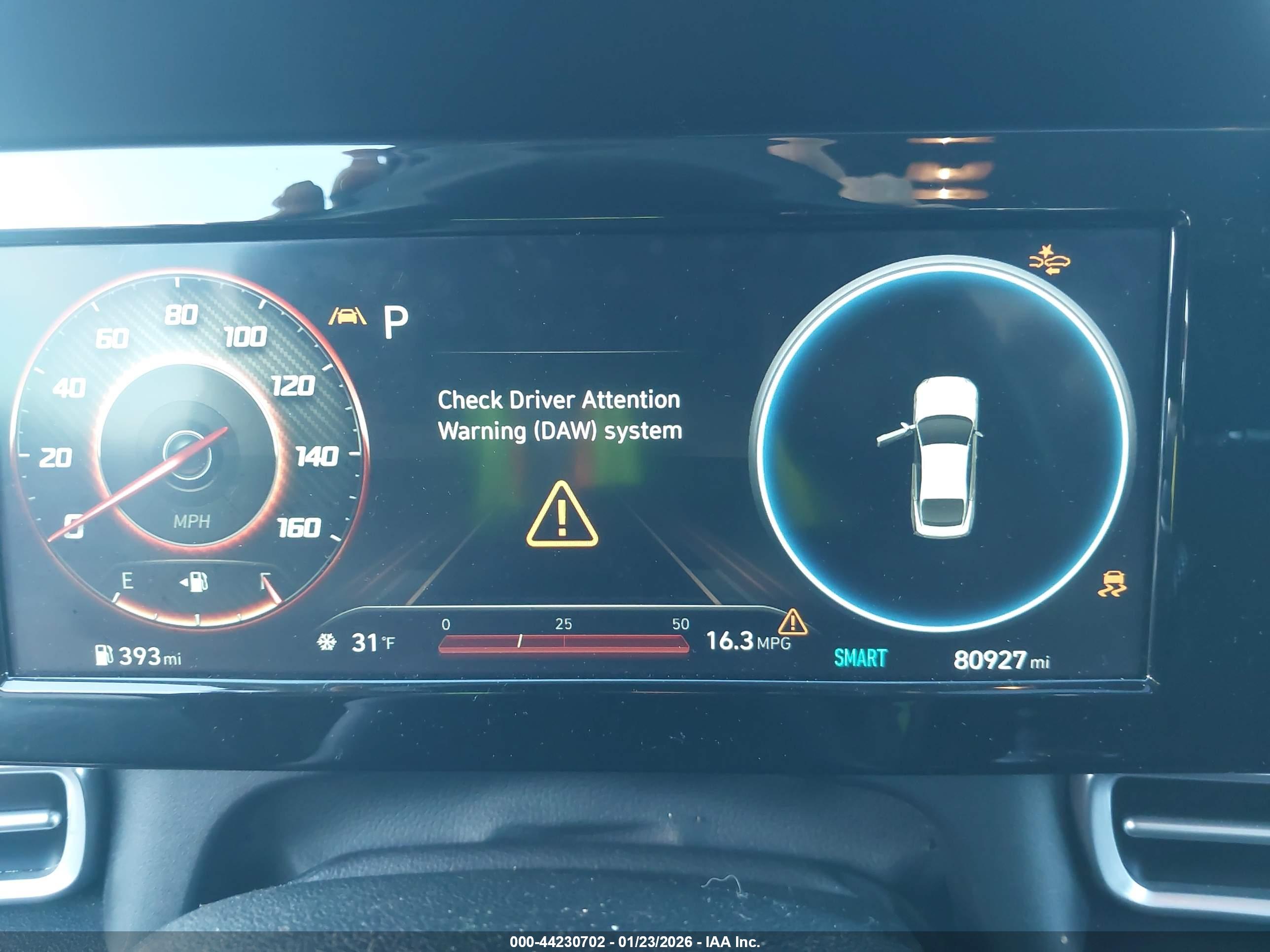 HYUNDAI ELANTRA image 7