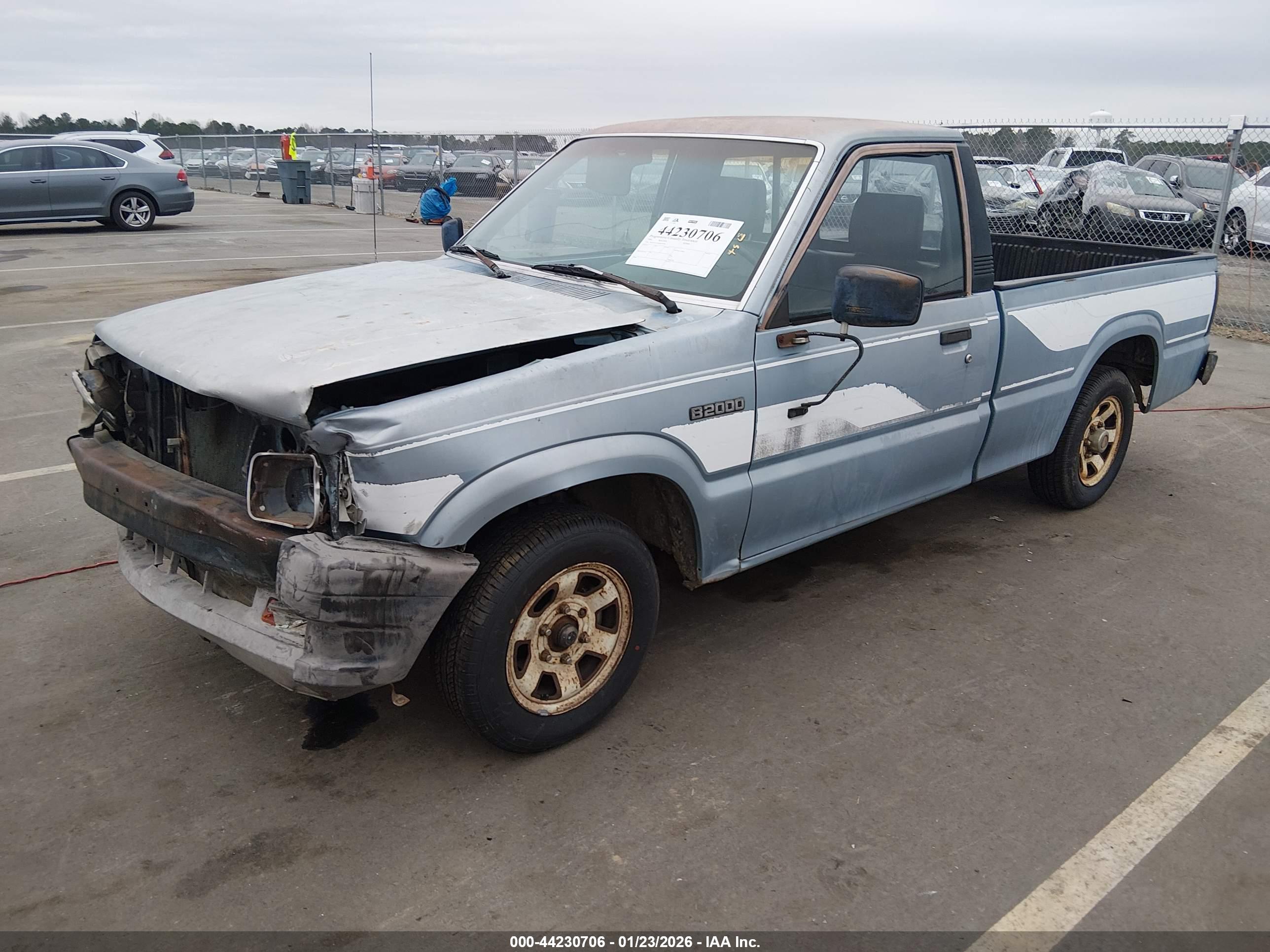 MAZDA B2000 image 2