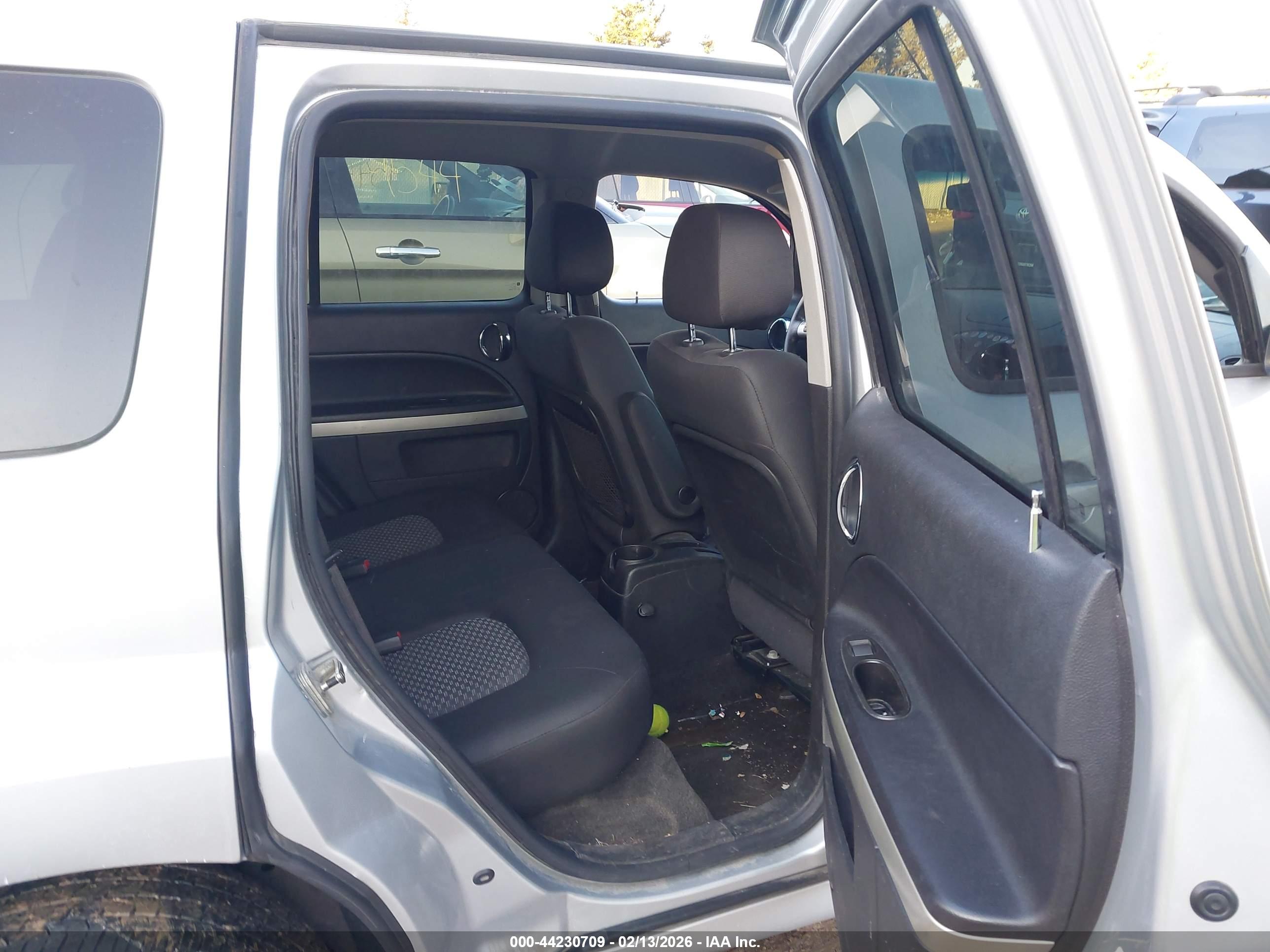 CHEVROLET HHR image 8