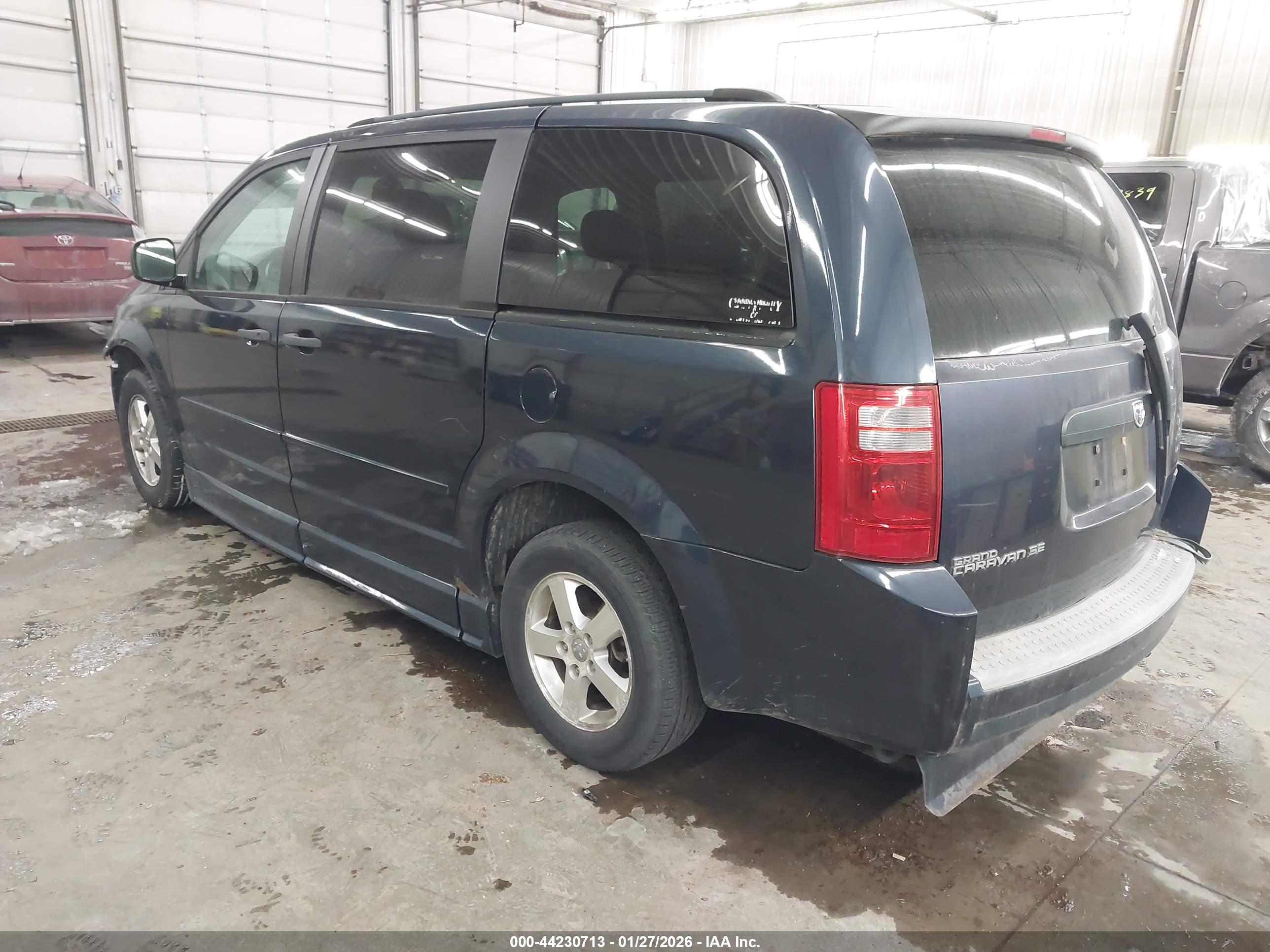DODGE GRAND image 3