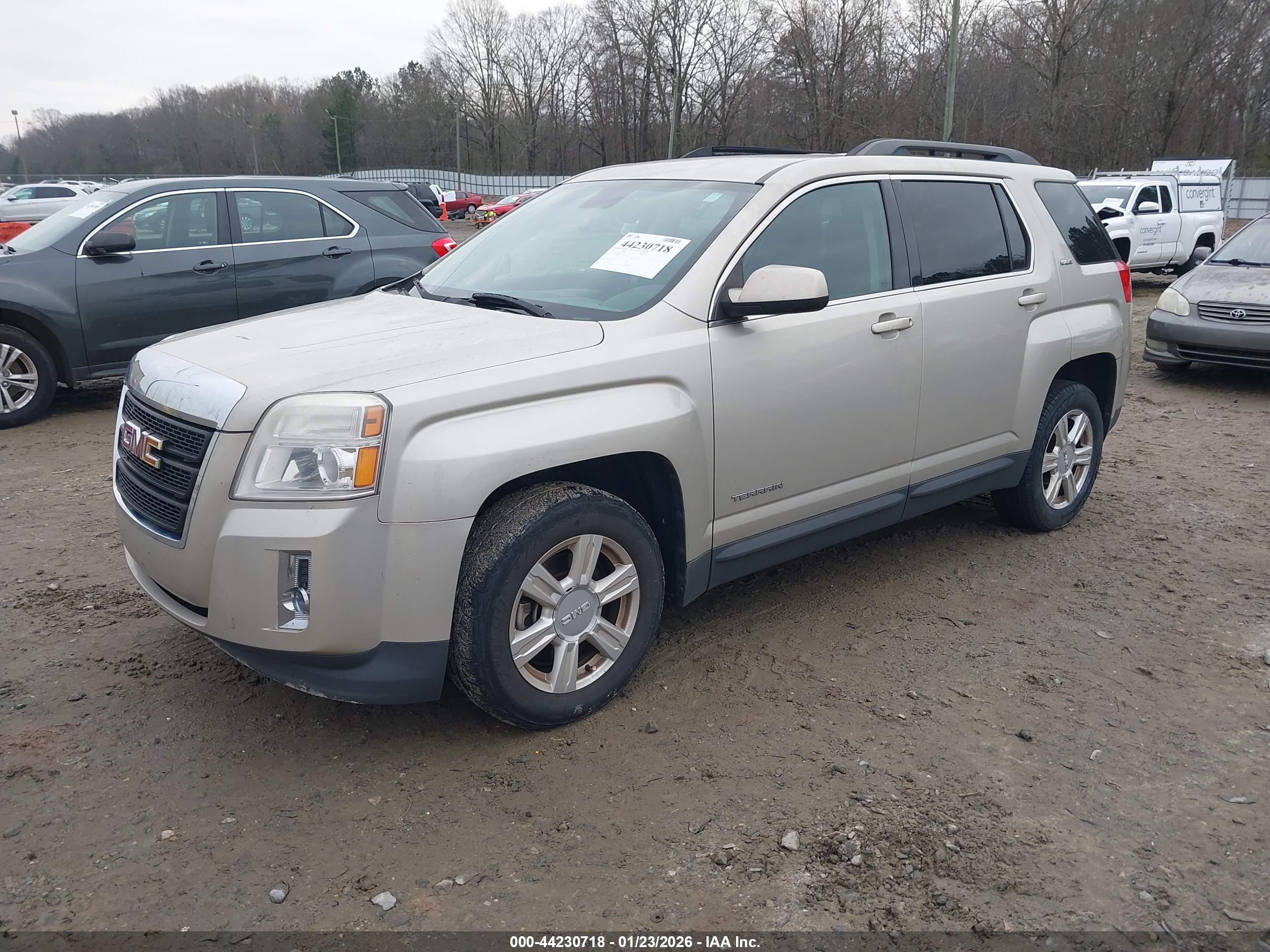 GMC TERRAIN image 2