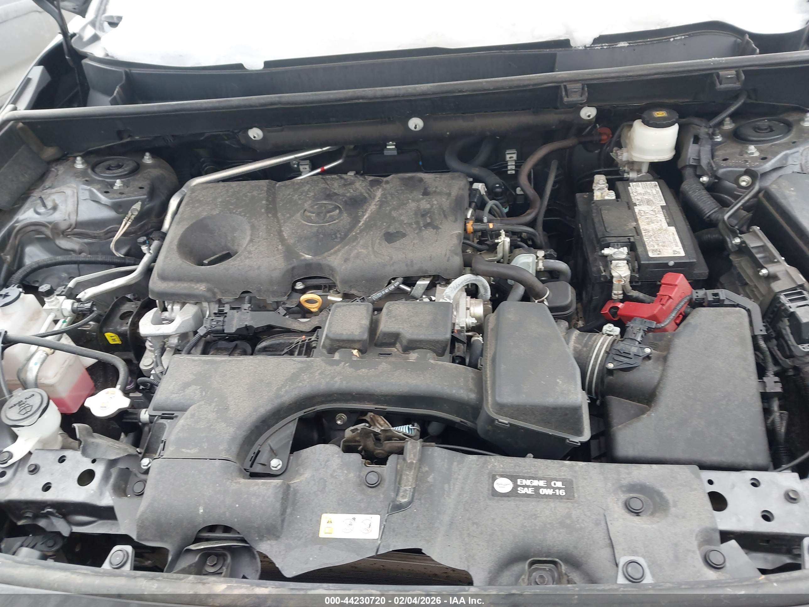 TOYOTA RAV4 image 10