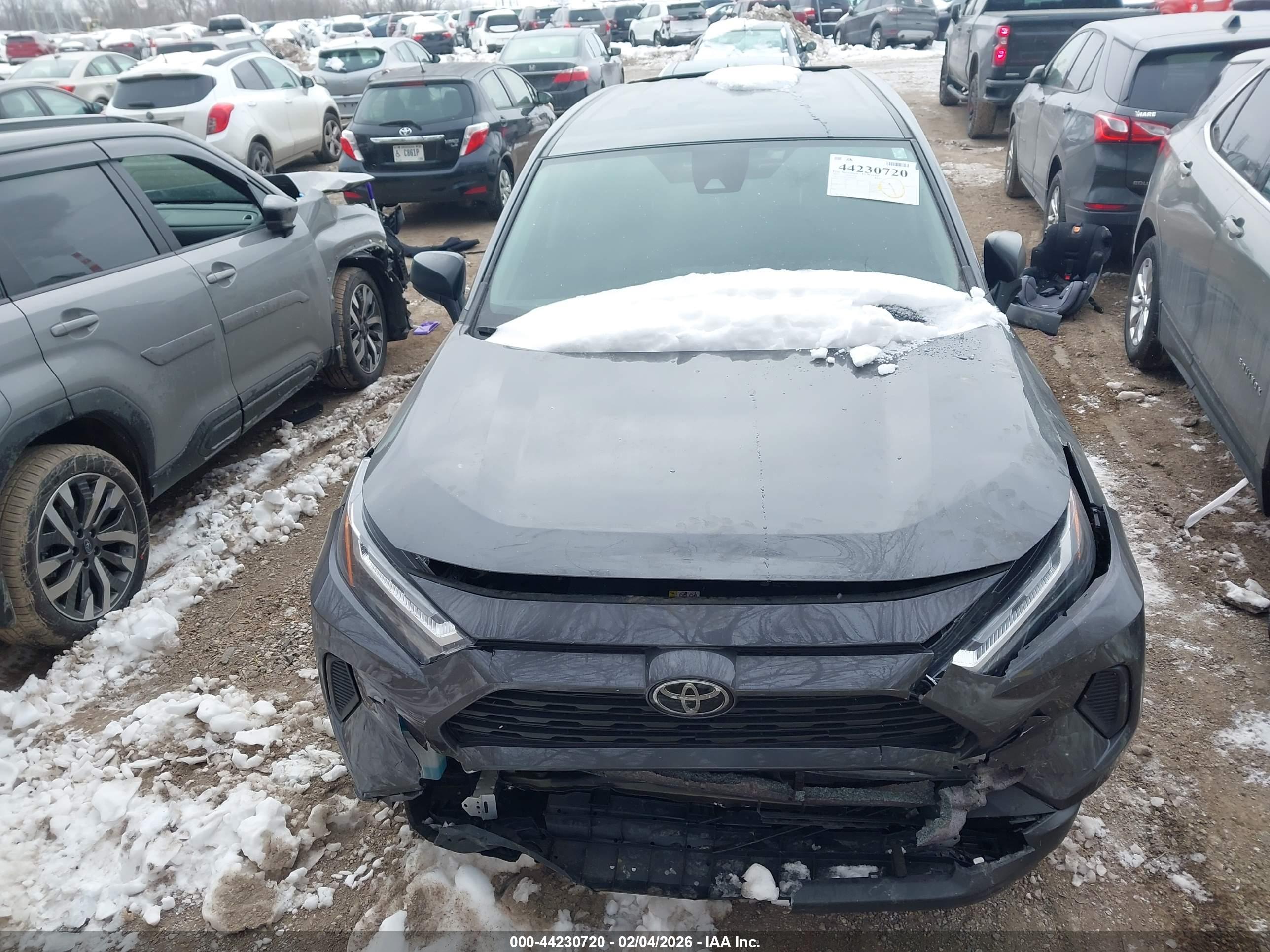 TOYOTA RAV4 image 6