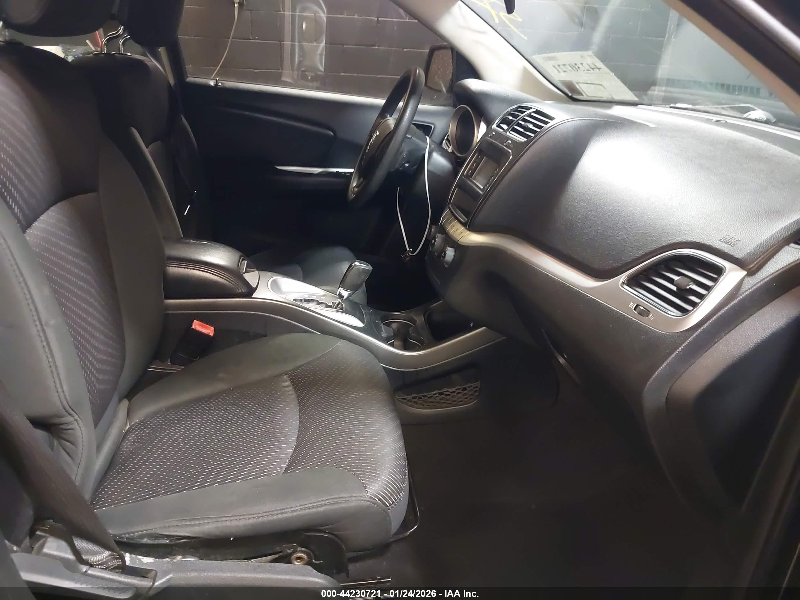 DODGE JOURNEY image 5